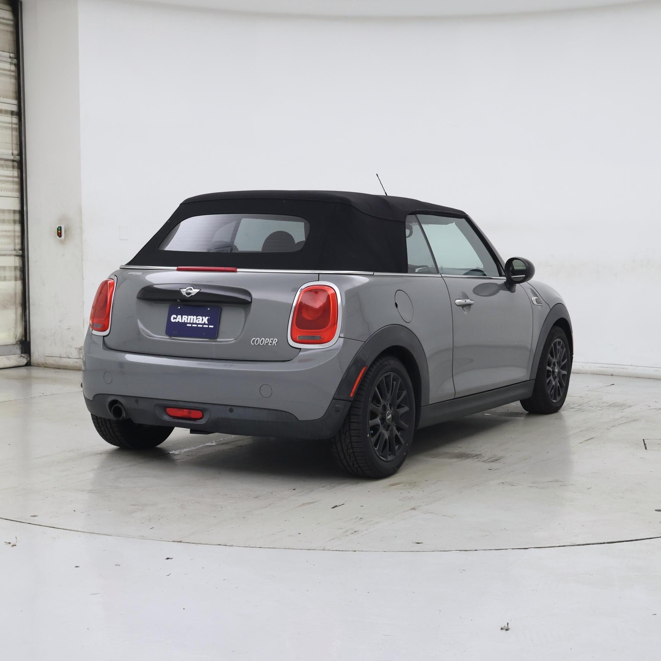 Thumbnail: 2017 MINI Cooper - 8