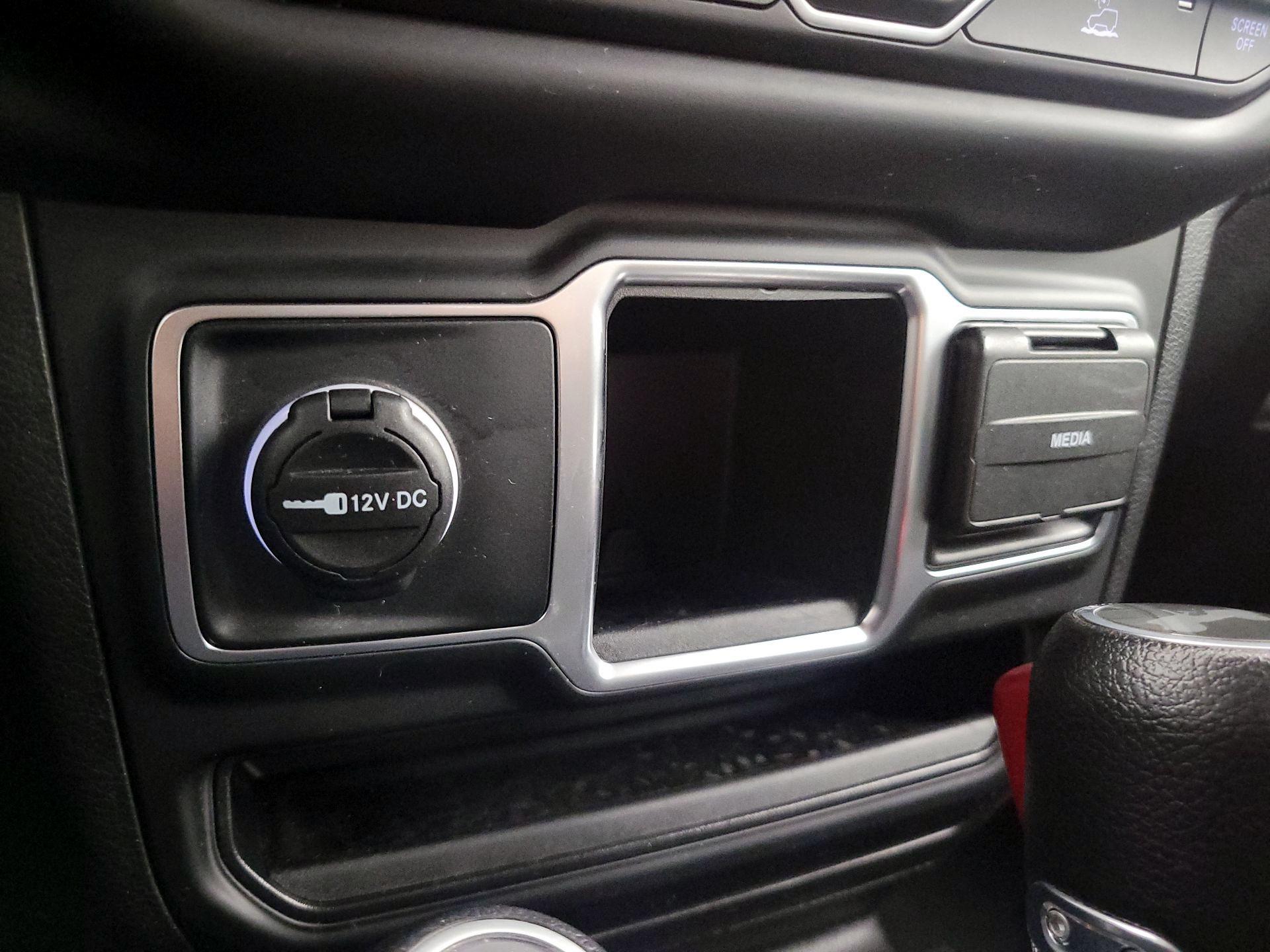 Thumbnail: 2023 Jeep Wrangler - 18