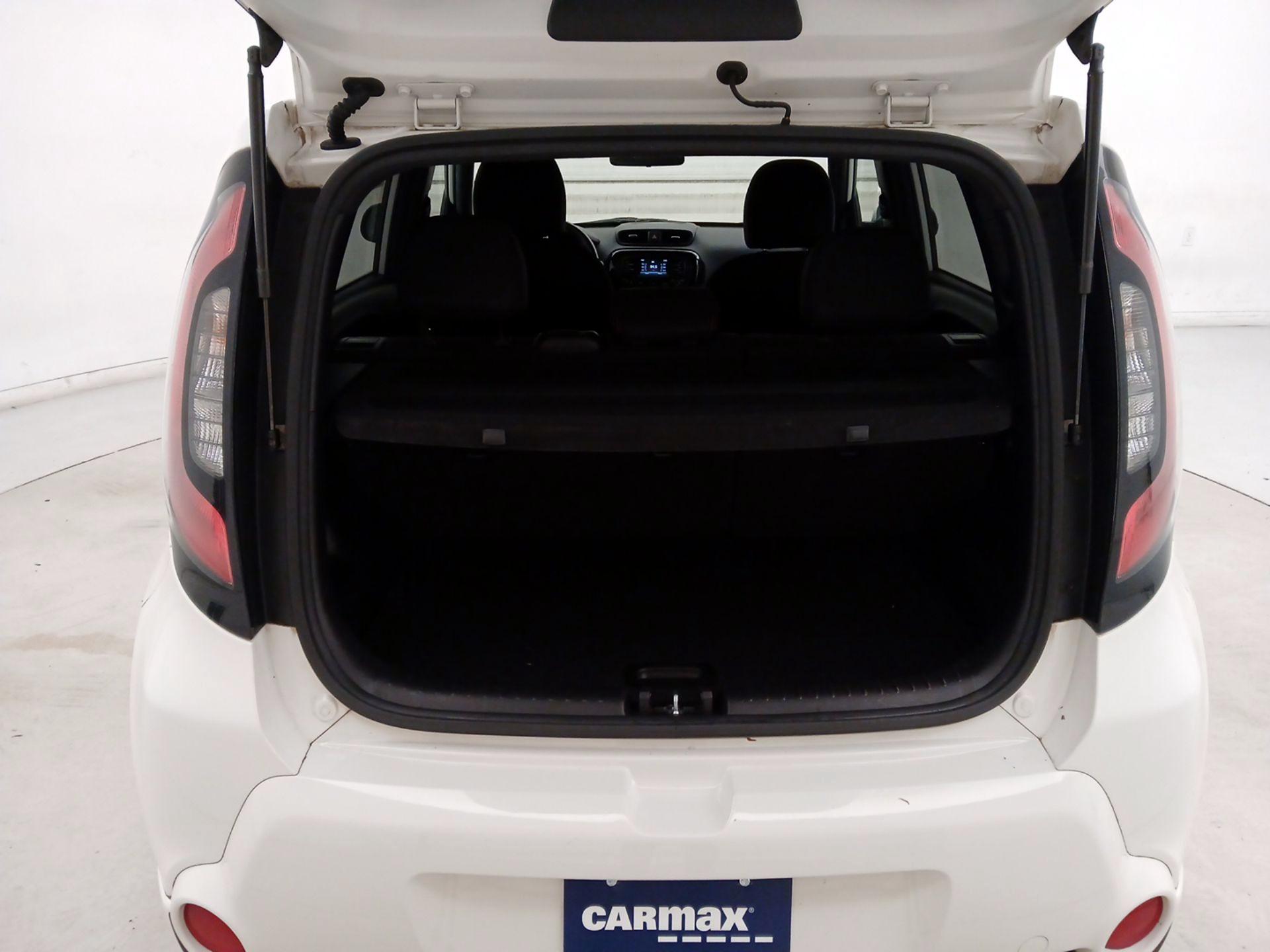 Thumbnail: 2016 Kia Soul - 18