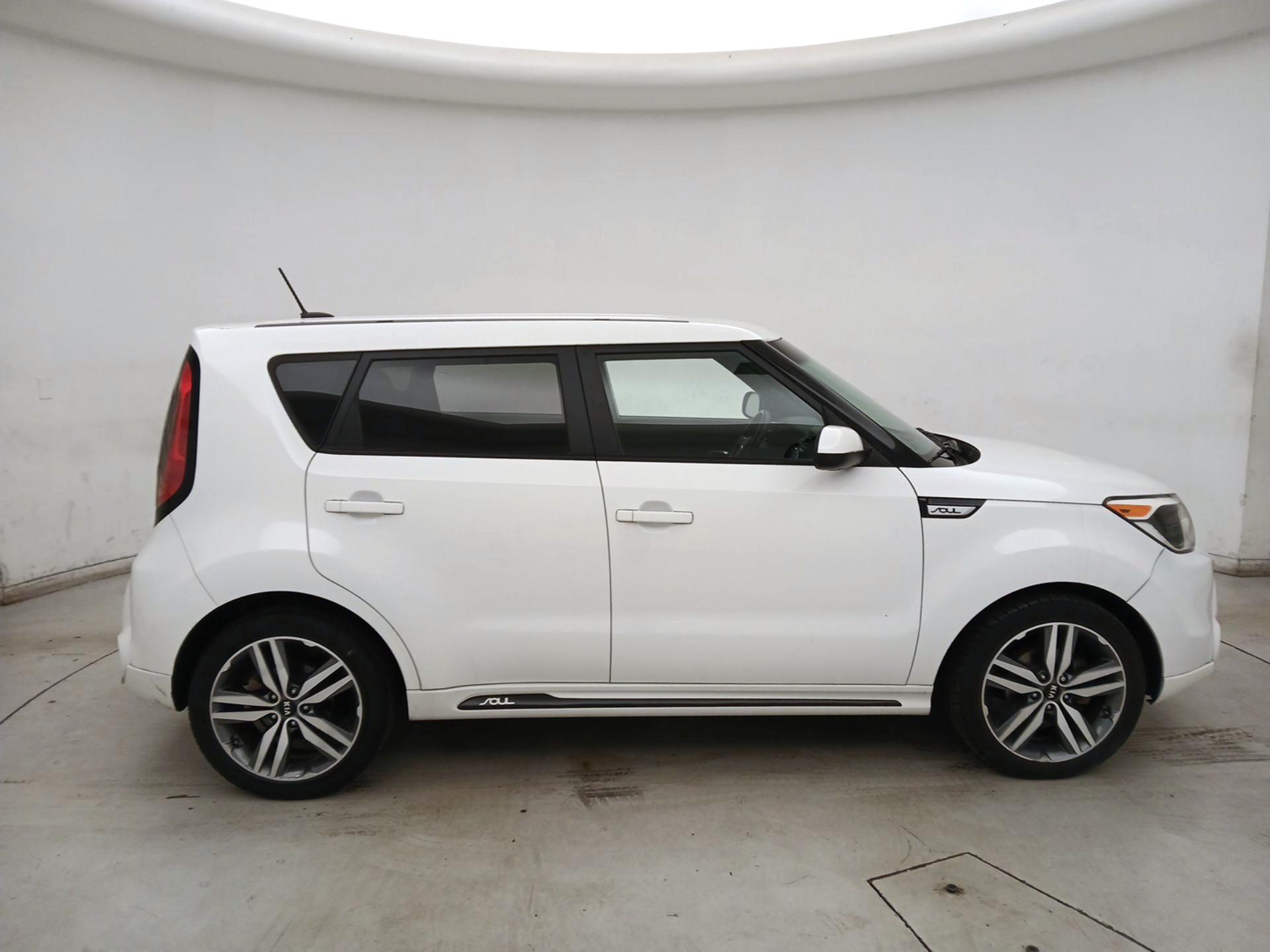 Thumbnail: 2016 Kia Soul - 4