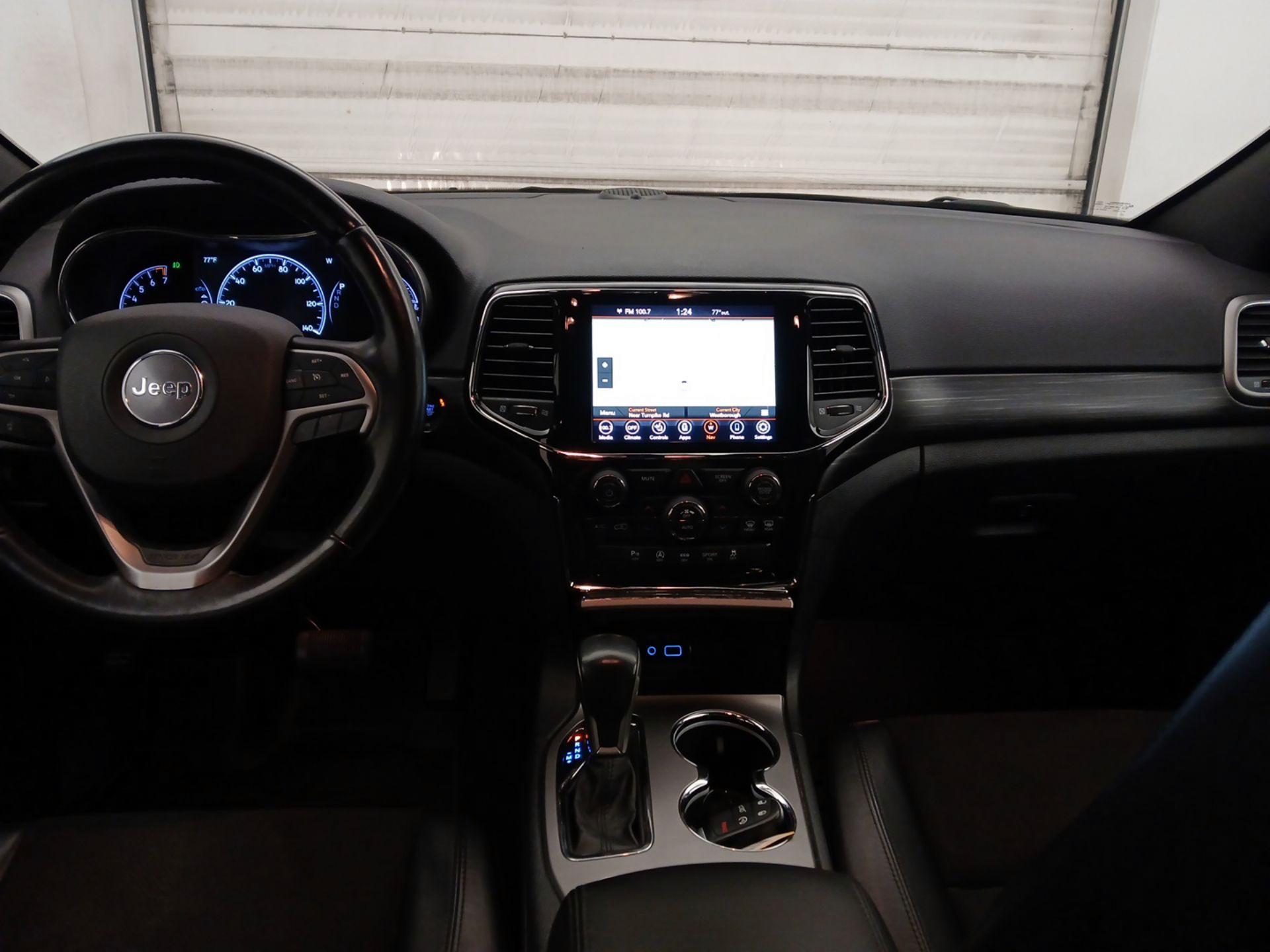 Thumbnail: 2020 Jeep Grand Cherokee - 9
