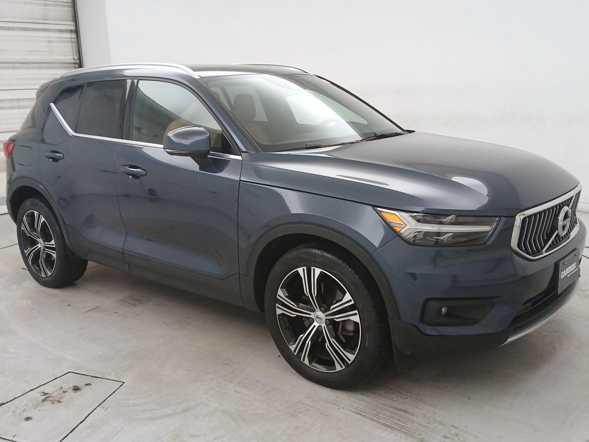 Thumbnail: 2020 Volvo XC40 - 1