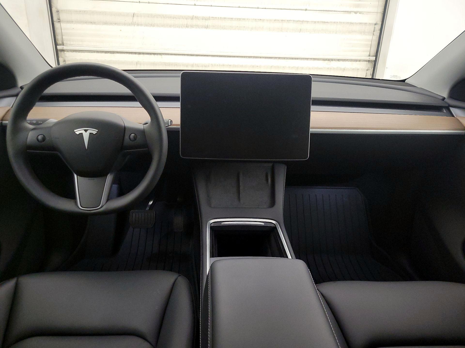 Thumbnail: 2023 Tesla Model Y - 9