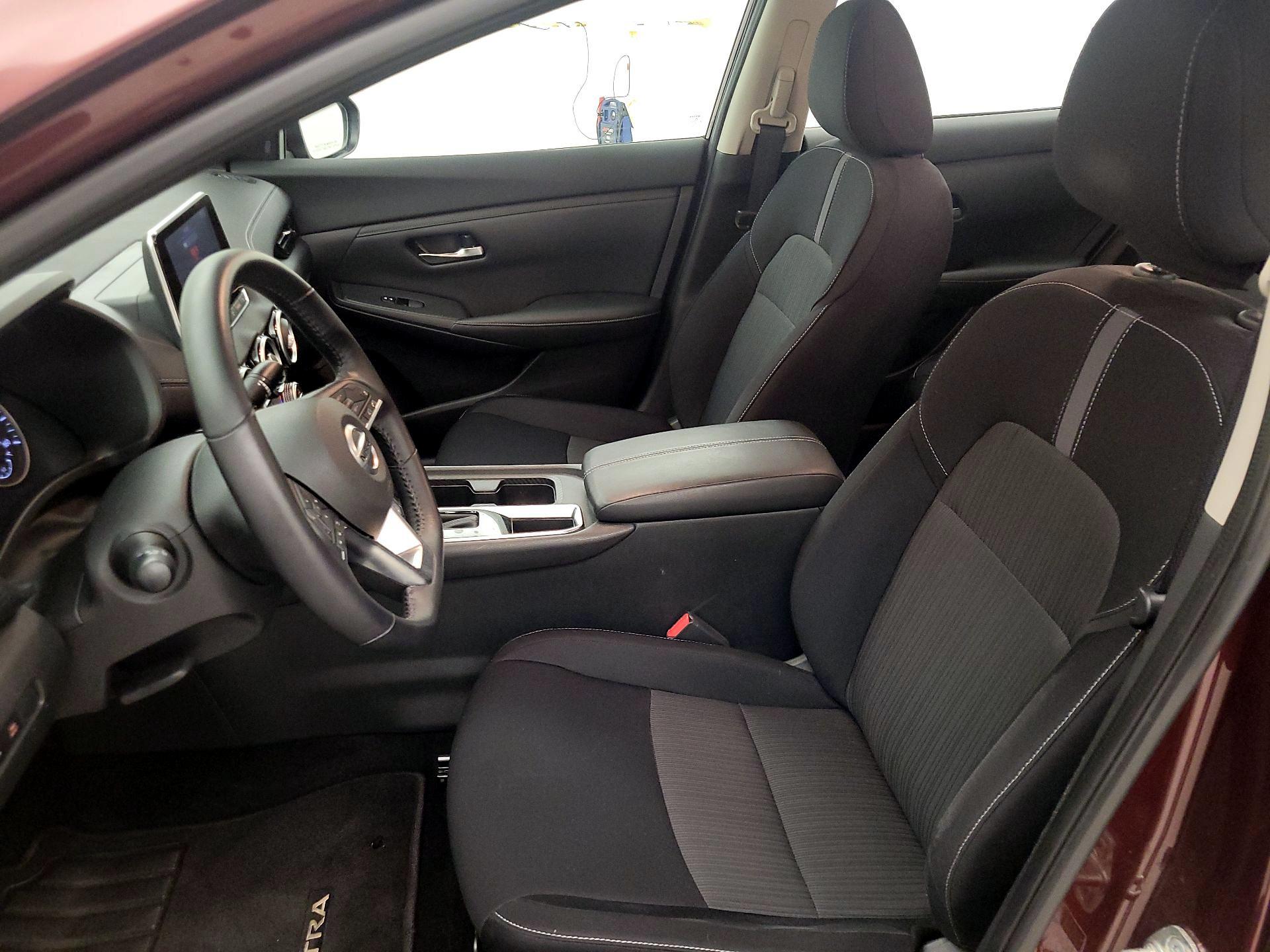 Thumbnail: 2020 Nissan Sentra - 11