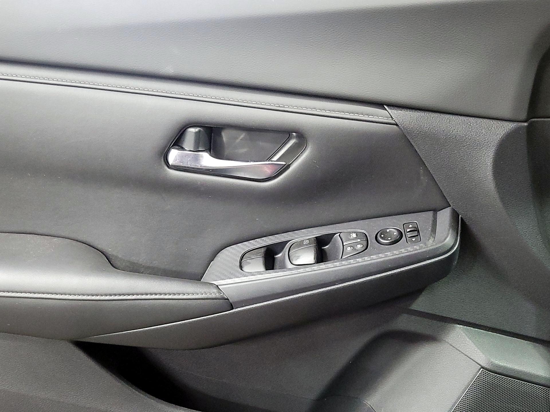 Thumbnail: 2020 Nissan Sentra - 12