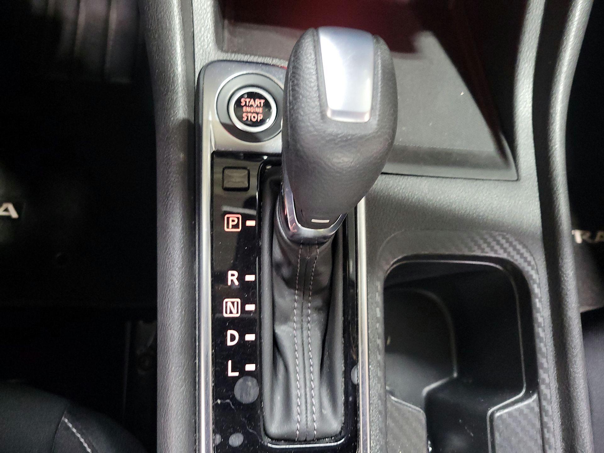 Thumbnail: 2020 Nissan Sentra - 17