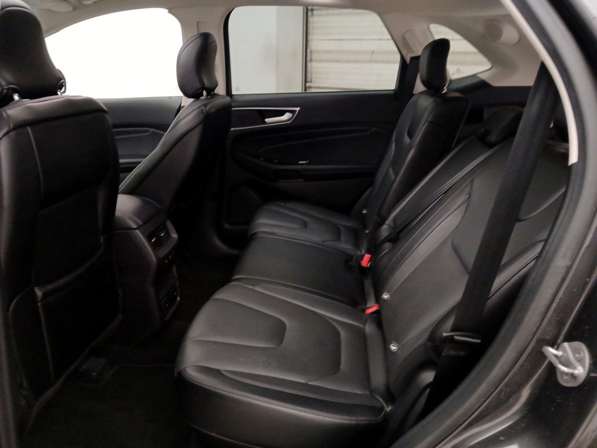 Thumbnail: 2018 Ford Edge - 20