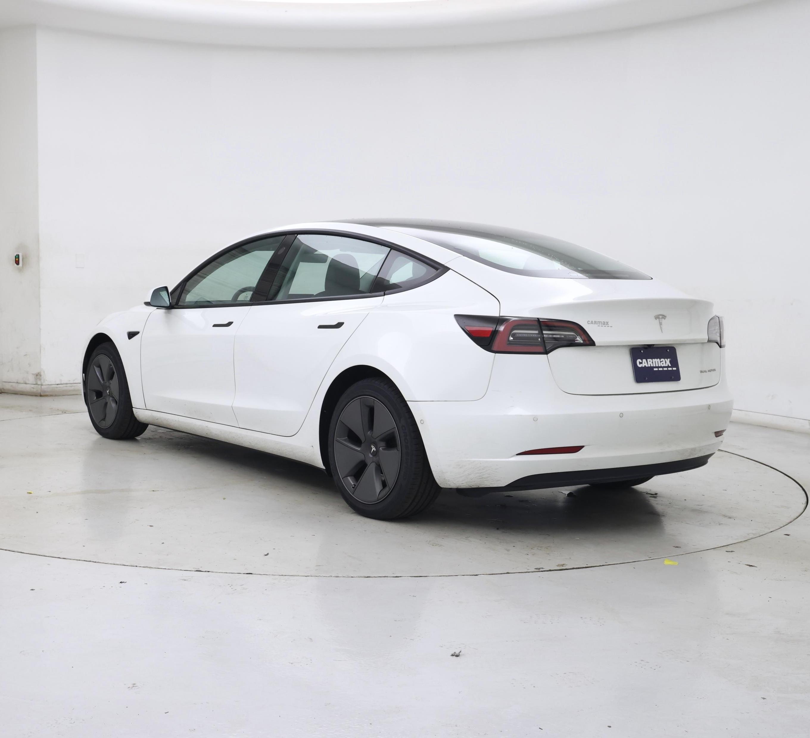Thumbnail: 2021 Tesla Model 3 - 2
