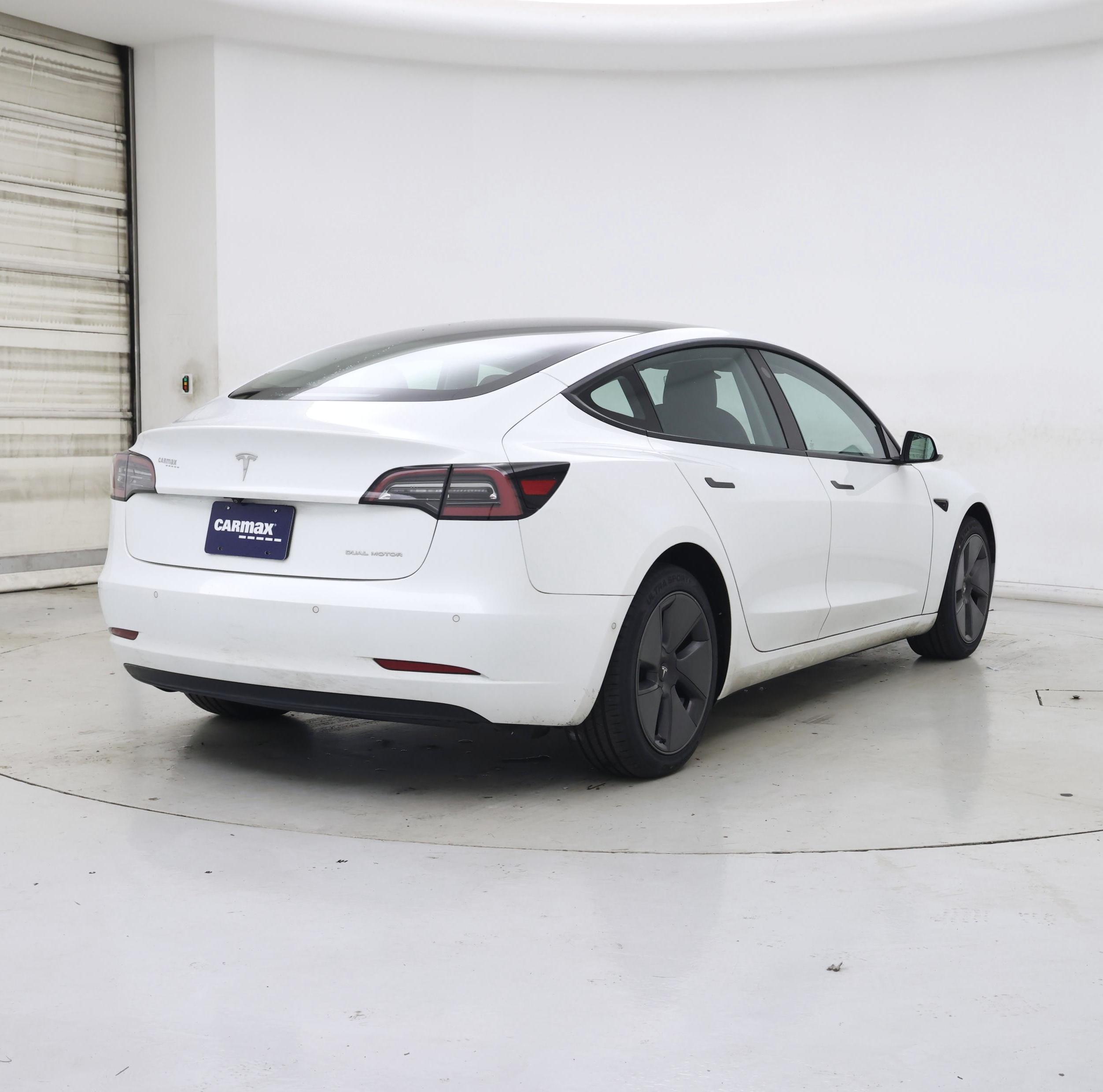 Thumbnail: 2021 Tesla Model 3 - 8