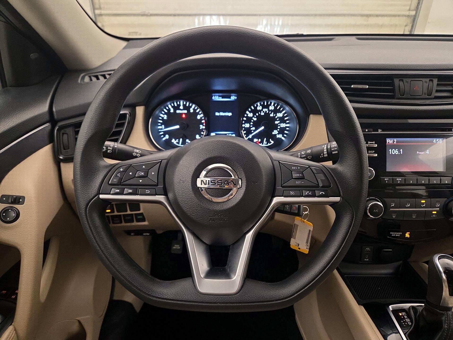 Thumbnail: 2017 Nissan Rogue - 10