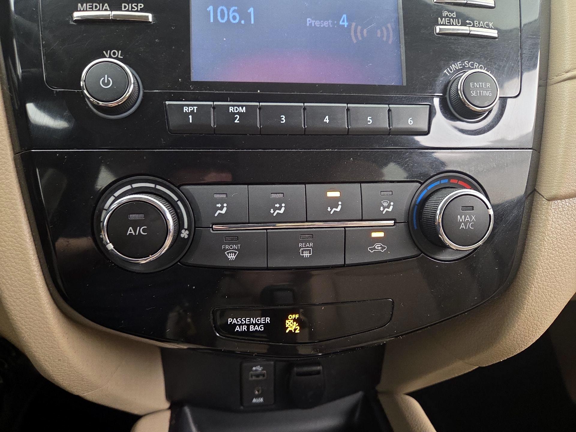 Thumbnail: 2017 Nissan Rogue - 16