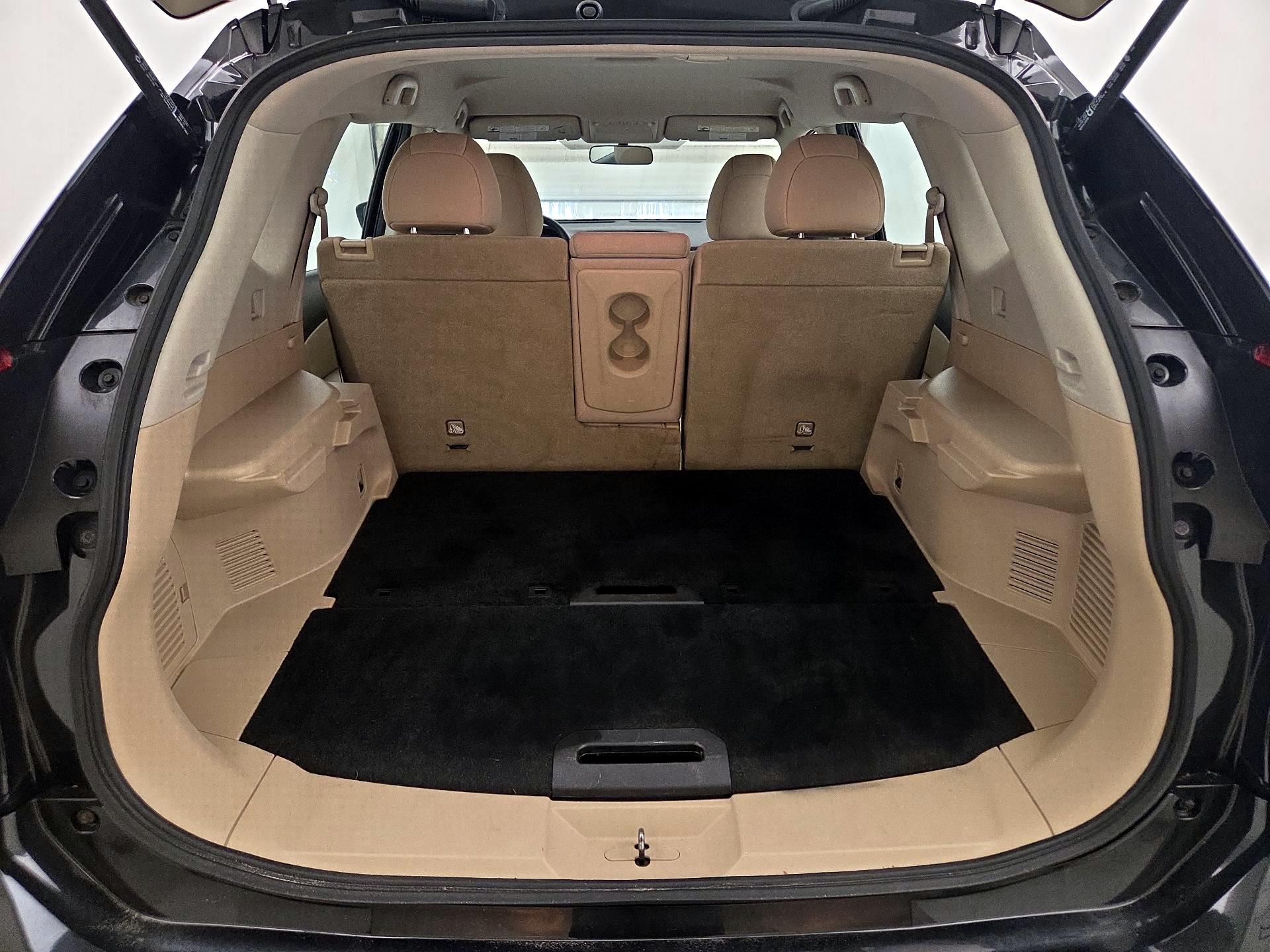 Thumbnail: 2017 Nissan Rogue - 20