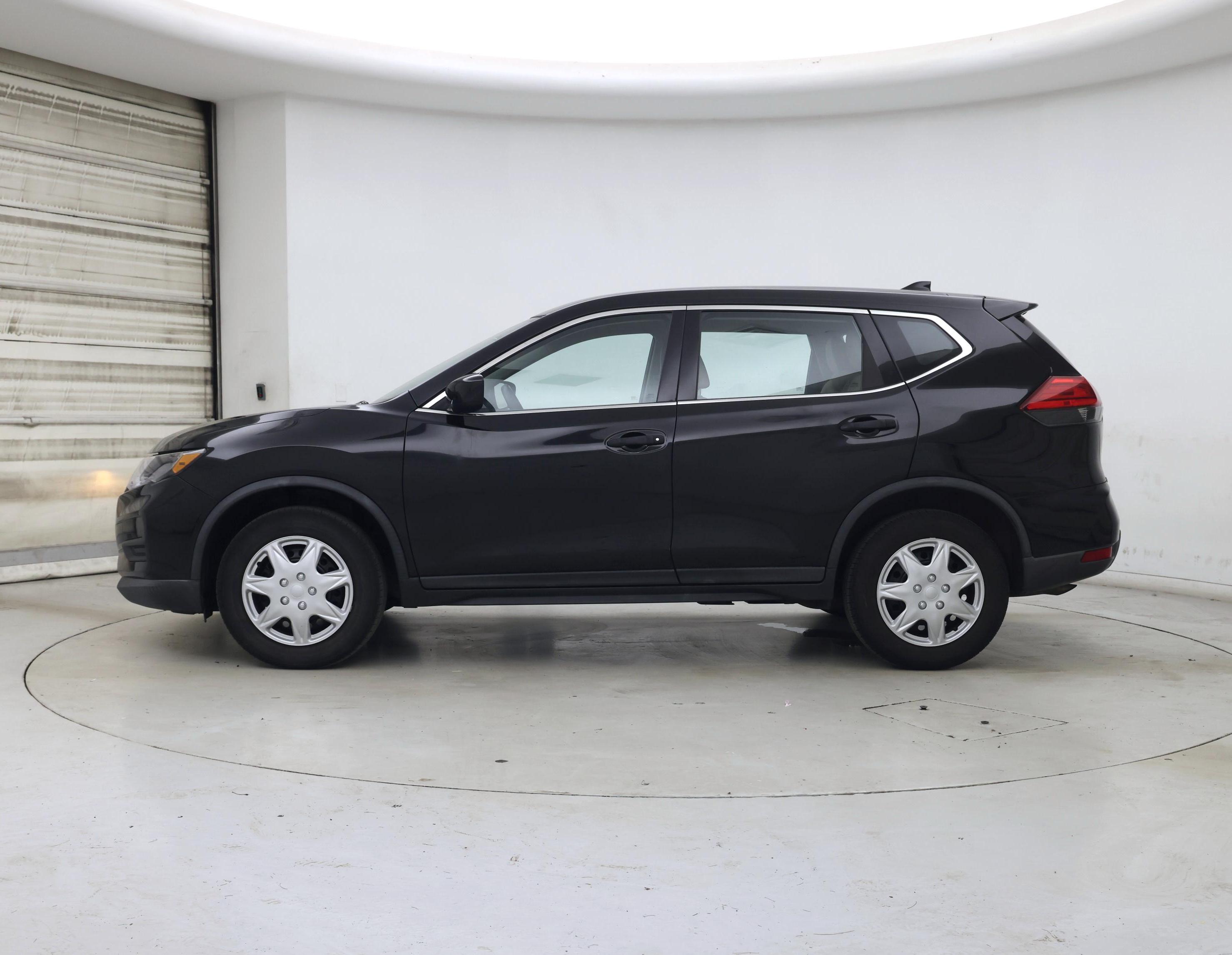 Thumbnail: 2017 Nissan Rogue - 3