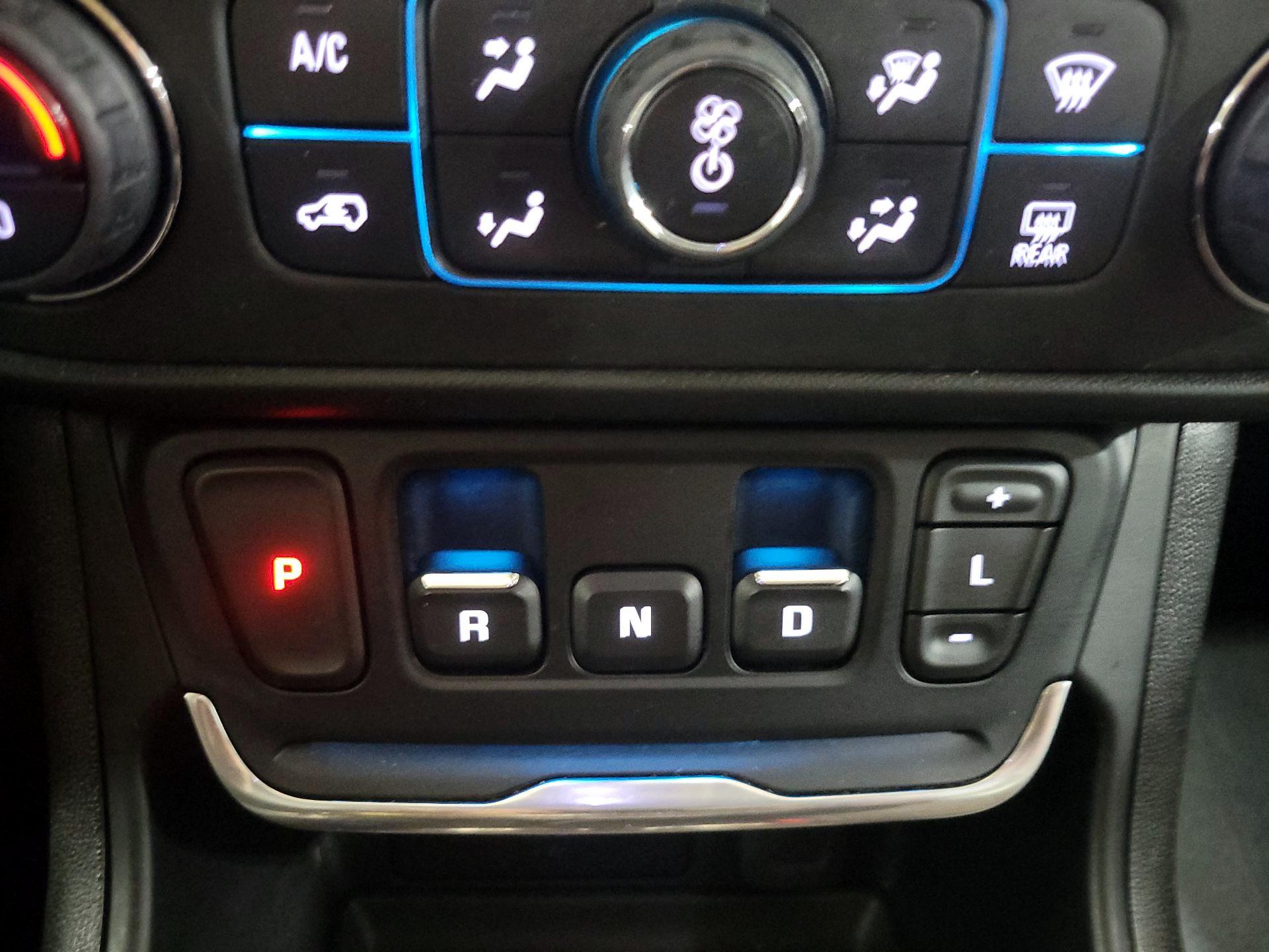 Thumbnail: 2018 GMC Terrain - 16