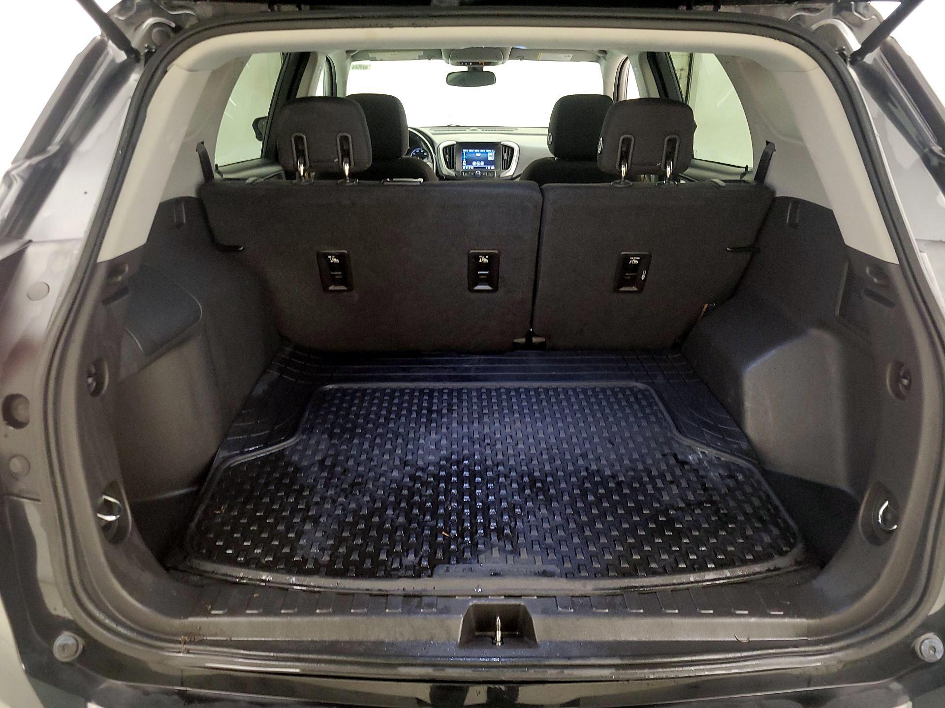 Thumbnail: 2018 GMC Terrain - 19