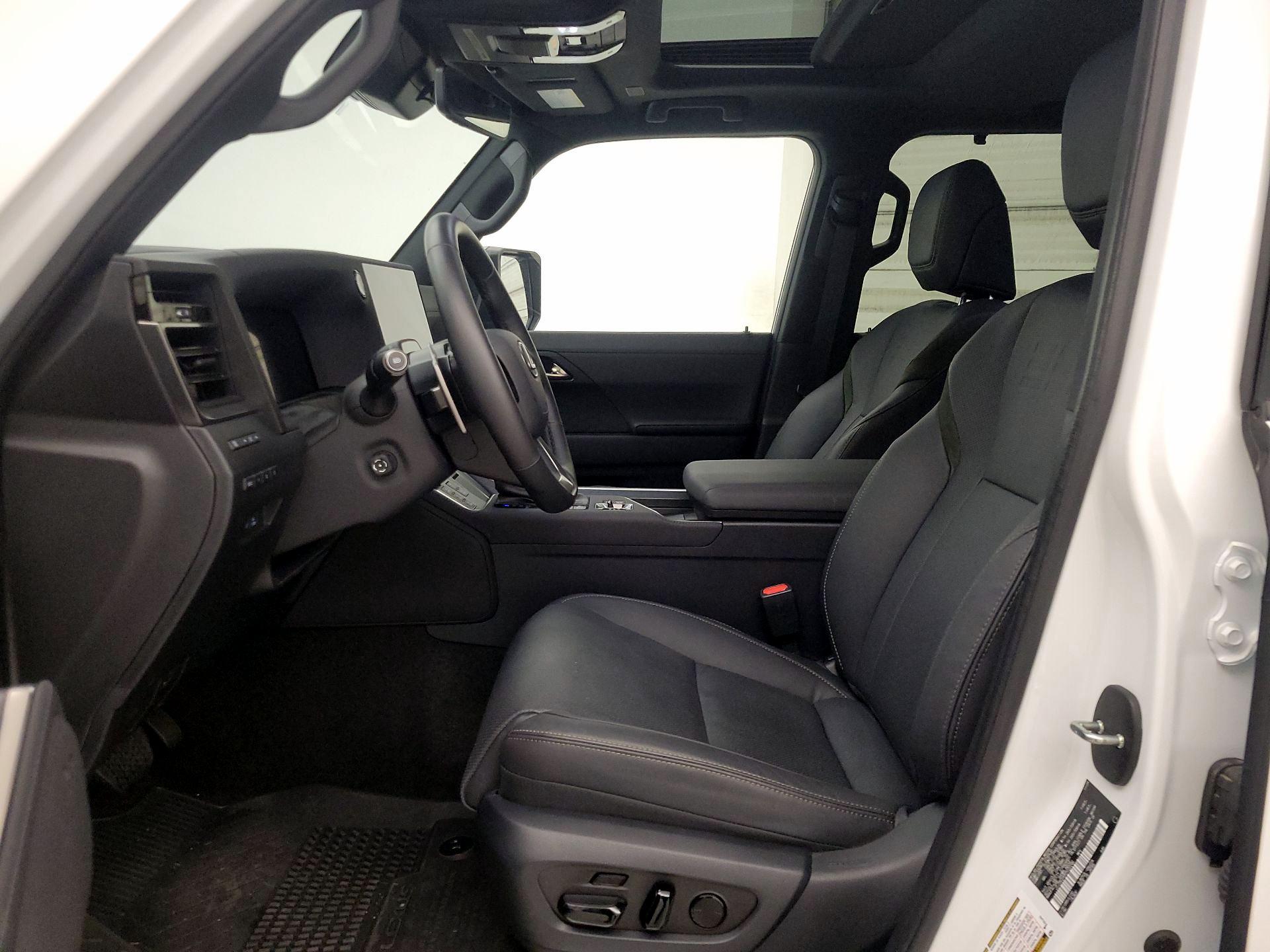 Thumbnail: 2024 Lexus GX - 11