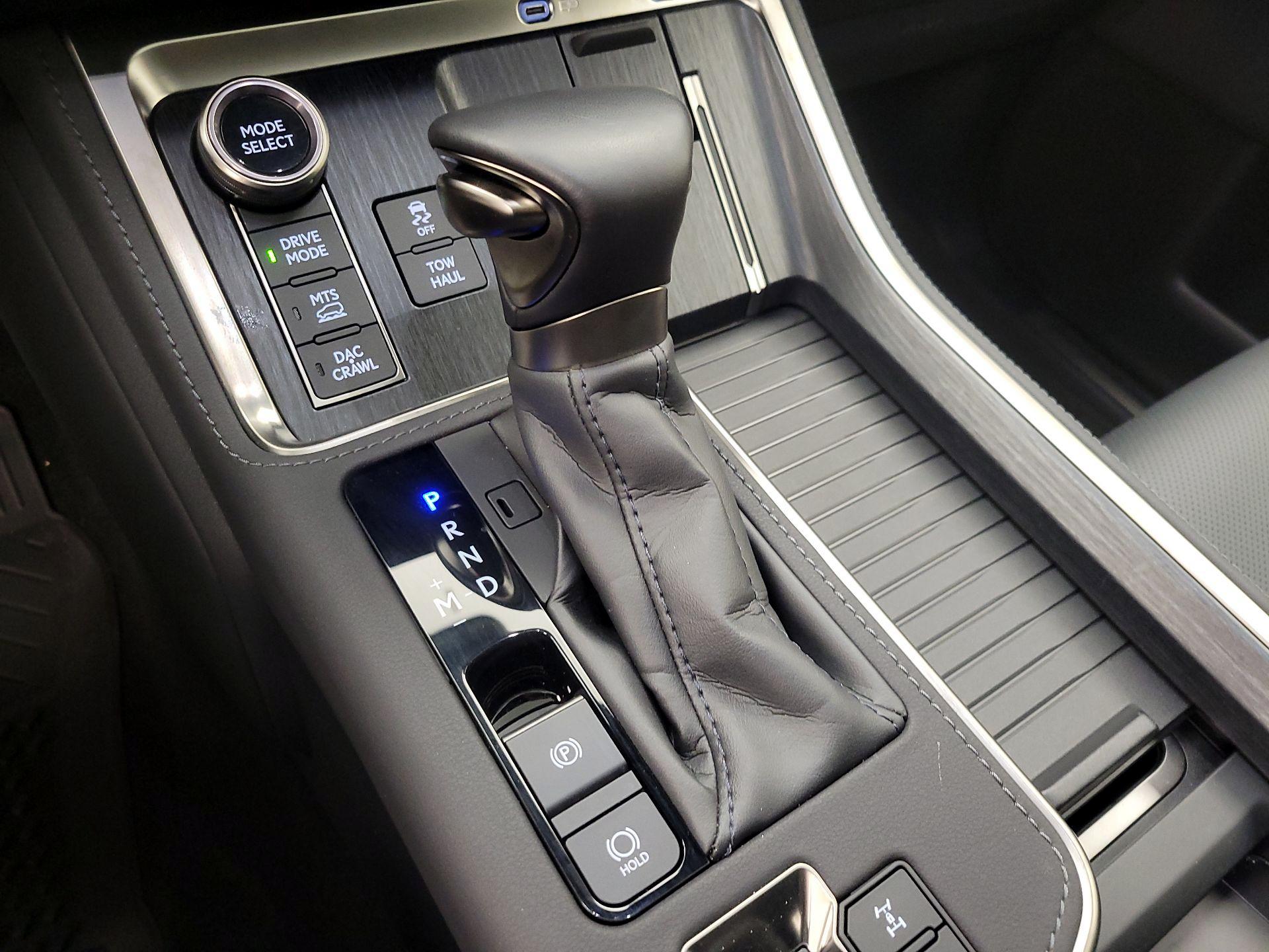 Thumbnail: 2024 Lexus GX - 17