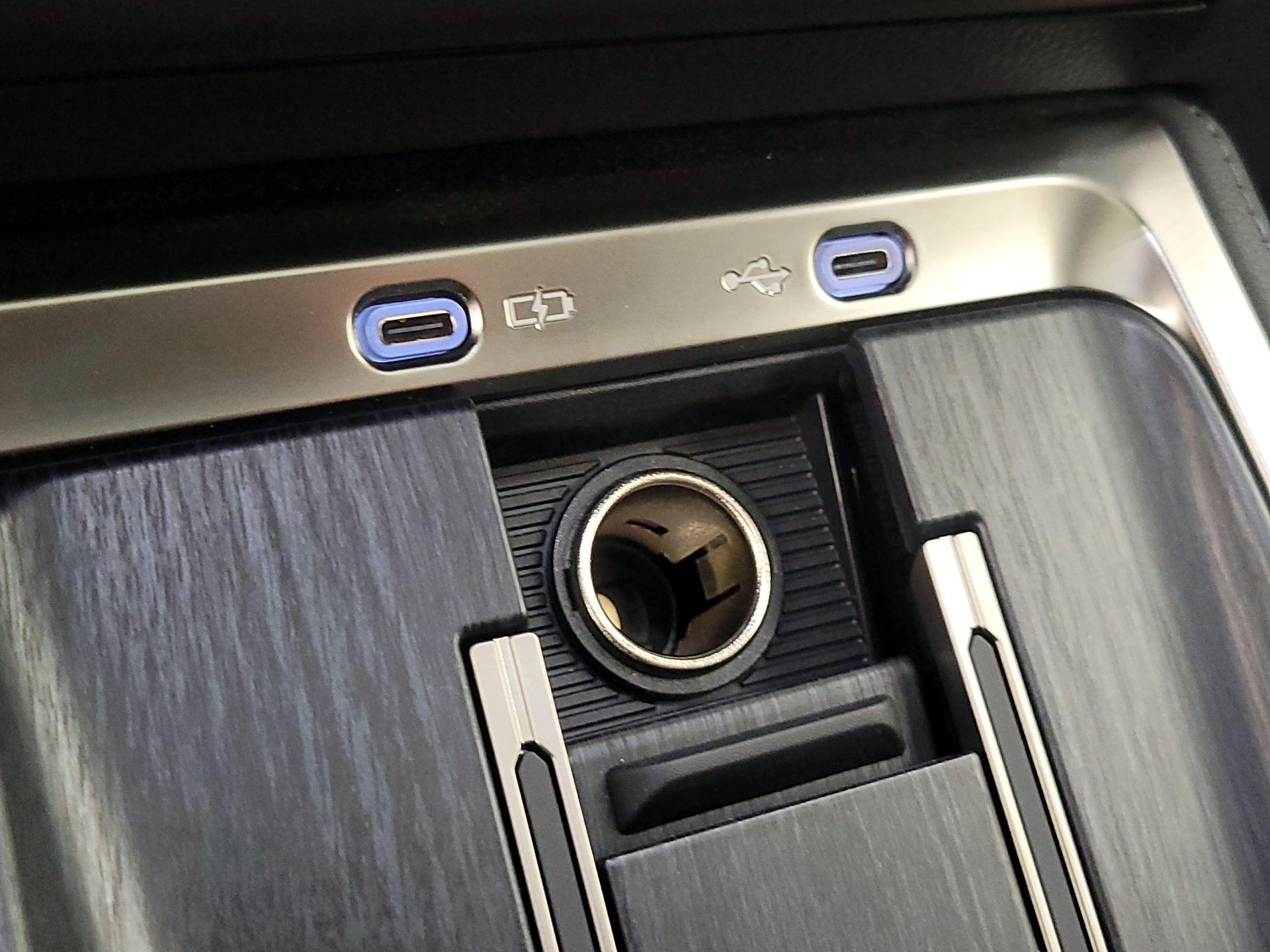 Thumbnail: 2024 Lexus GX - 18