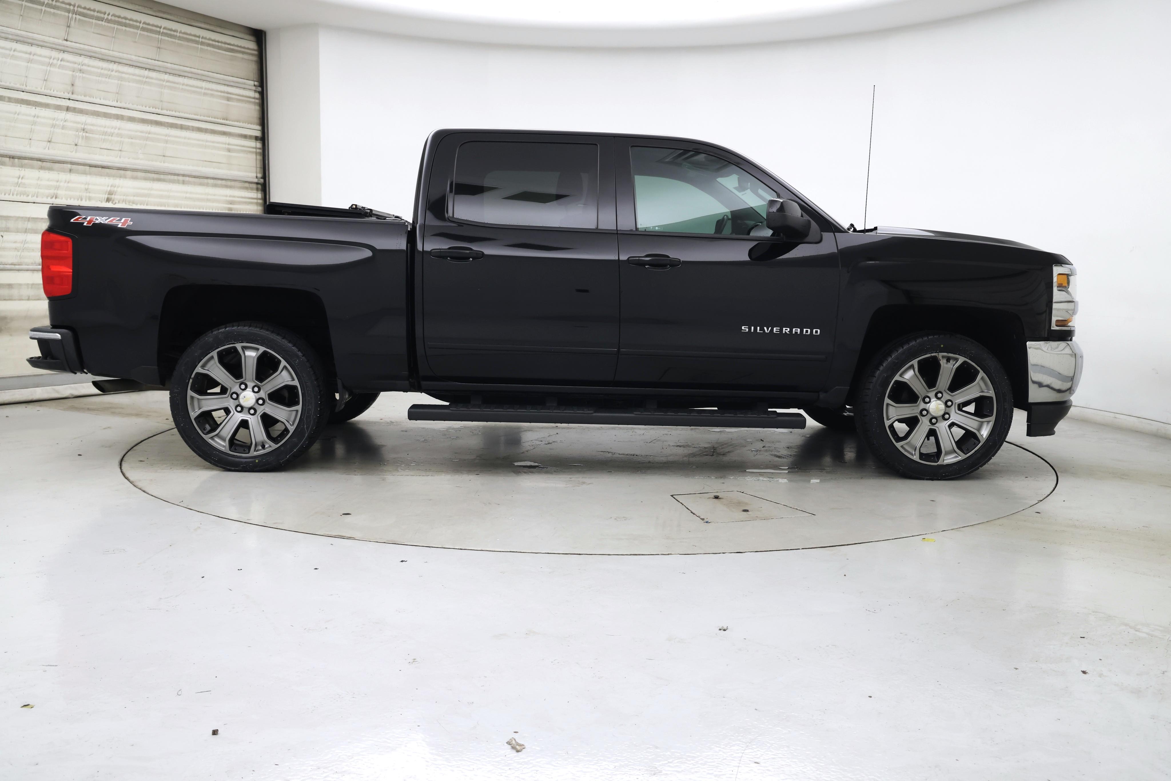 Thumbnail: 2017 Chevrolet Silverado 1500 - 7