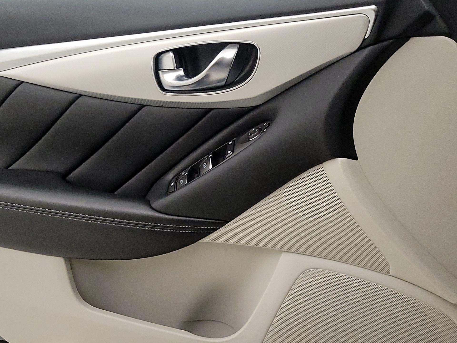 Thumbnail: 2020 INFINITI Q50 - 12