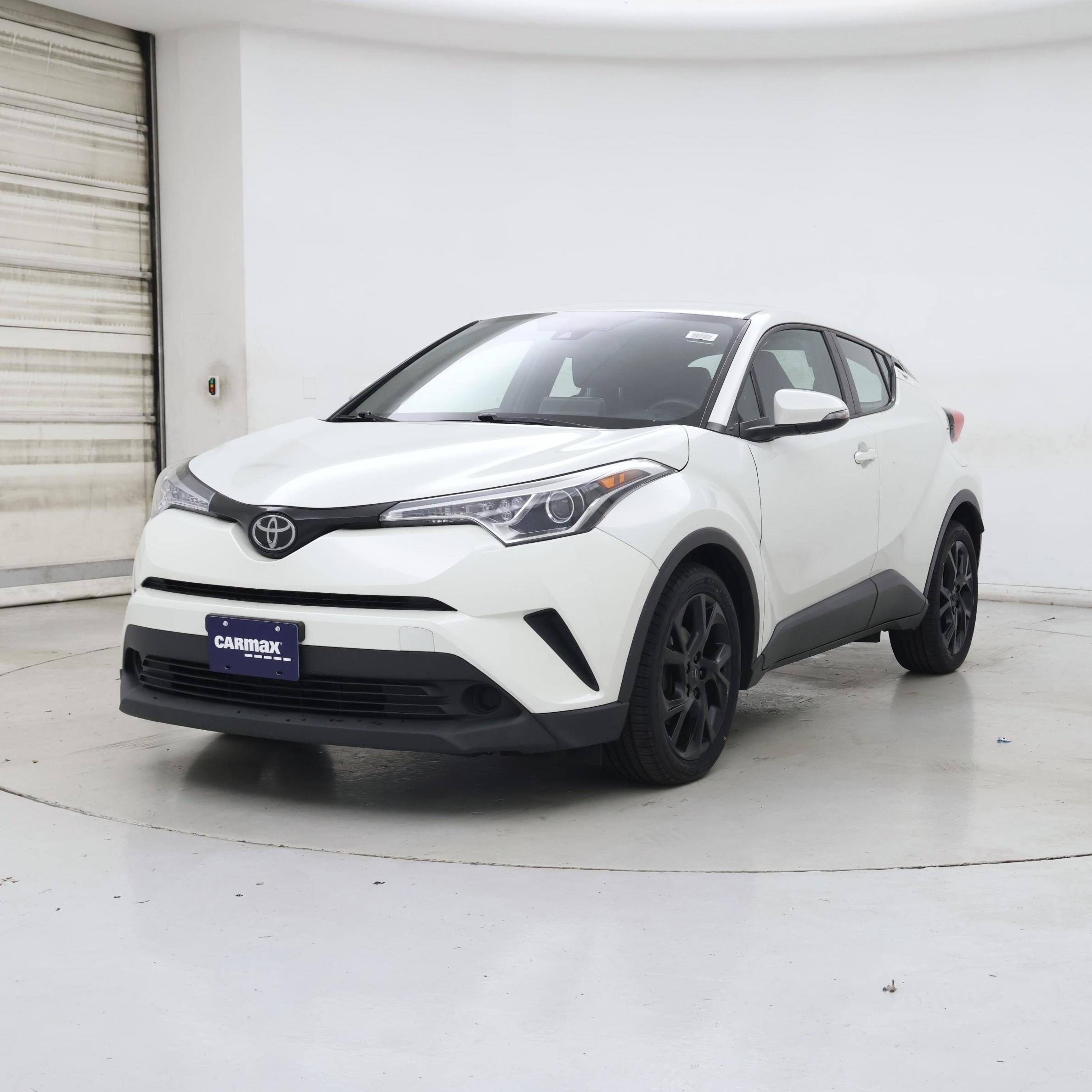 Thumbnail: 2019 Toyota C-HR - 4
