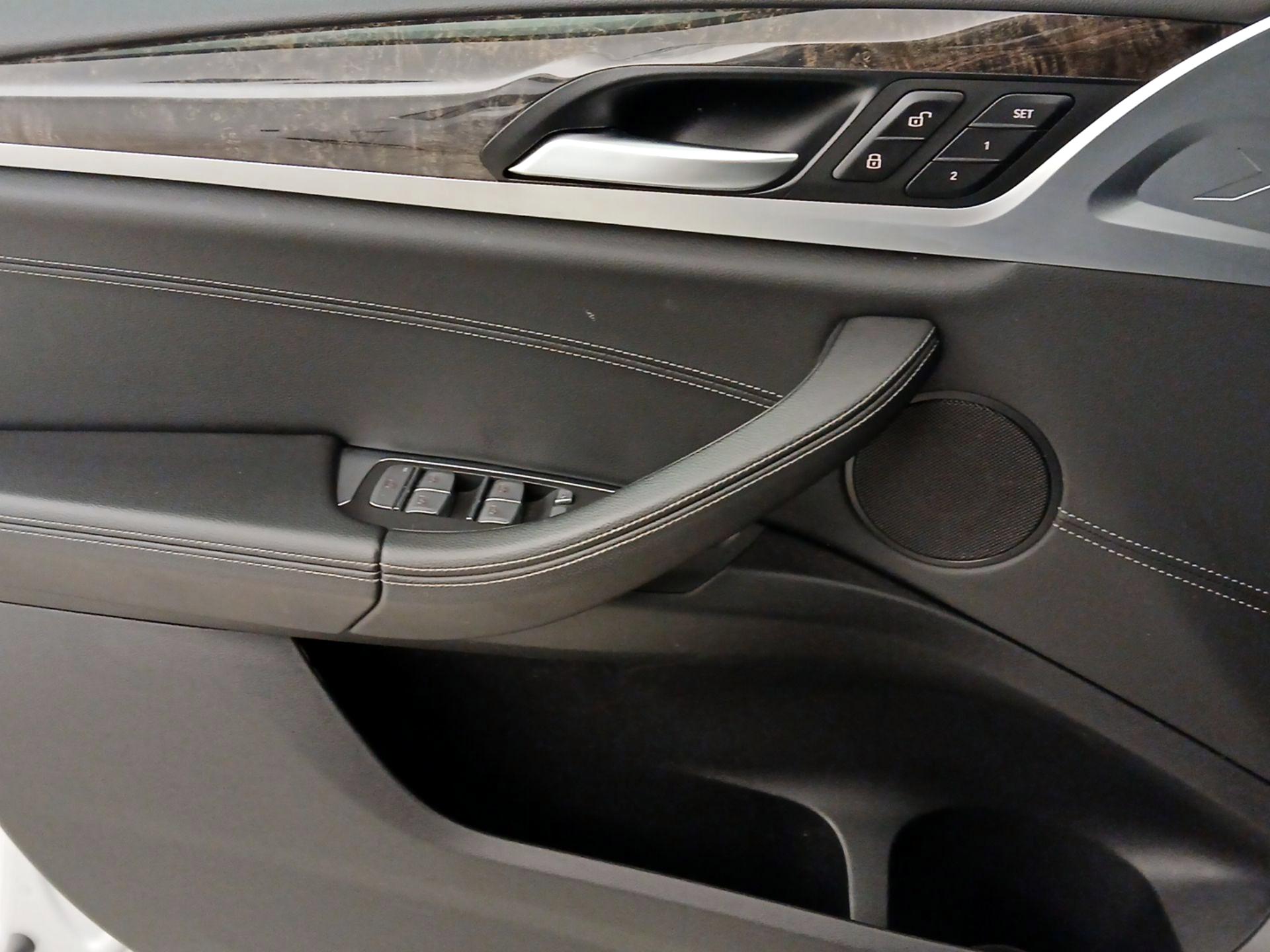 Thumbnail: 2020 BMW X3 - 10