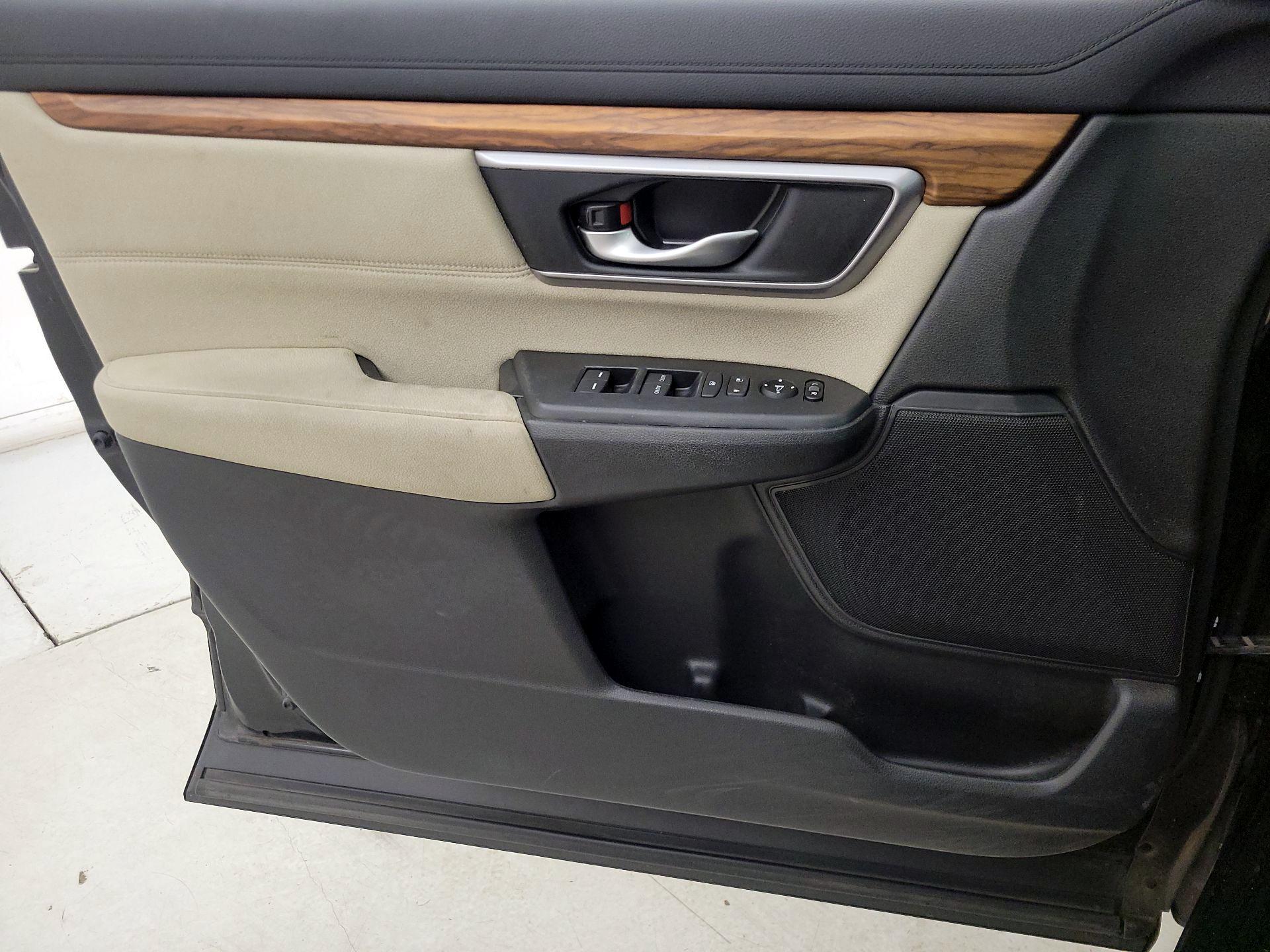 Thumbnail: 2017 Honda CR-V - 12