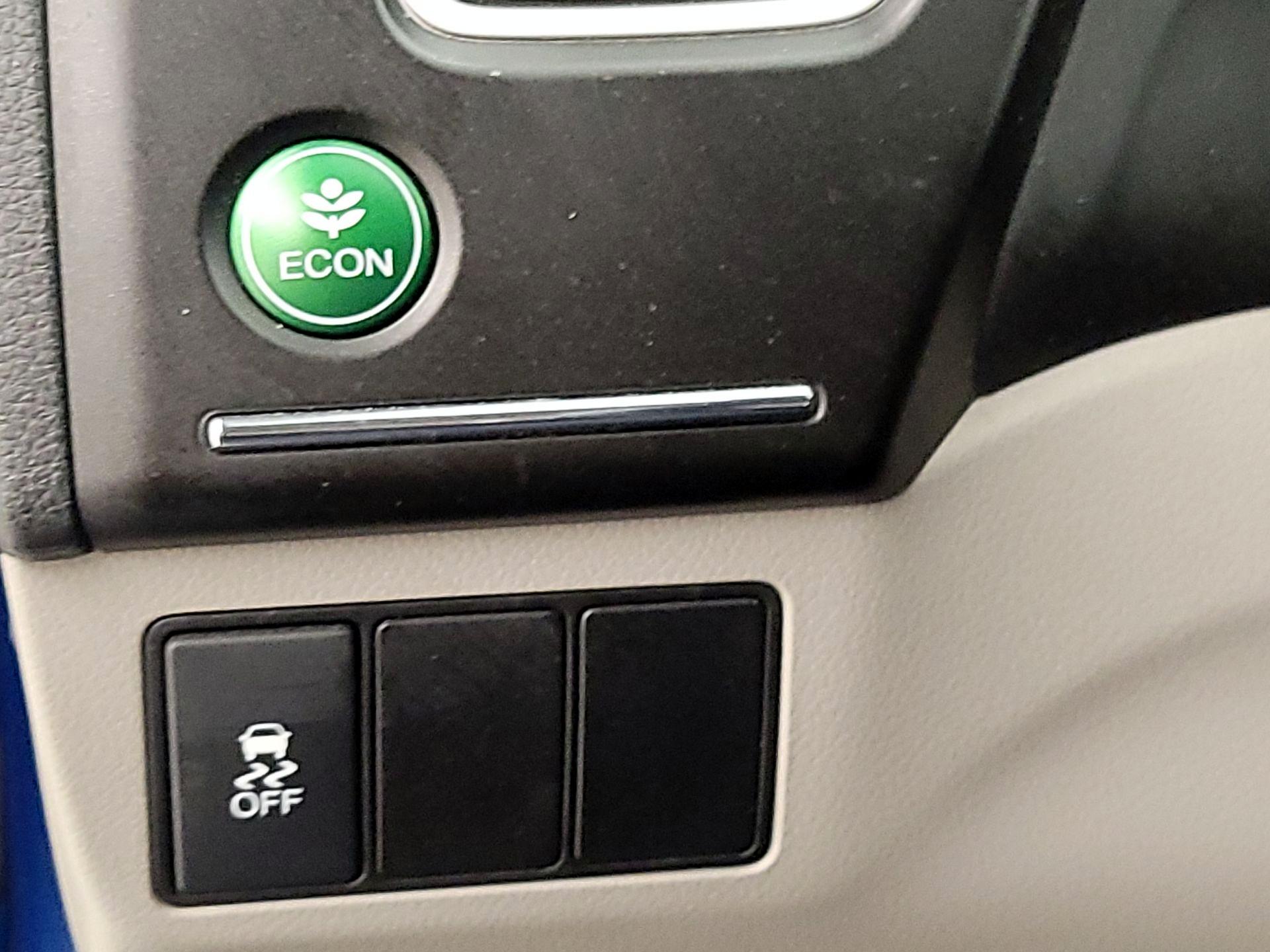 Thumbnail: 2015 Honda Civic - 13