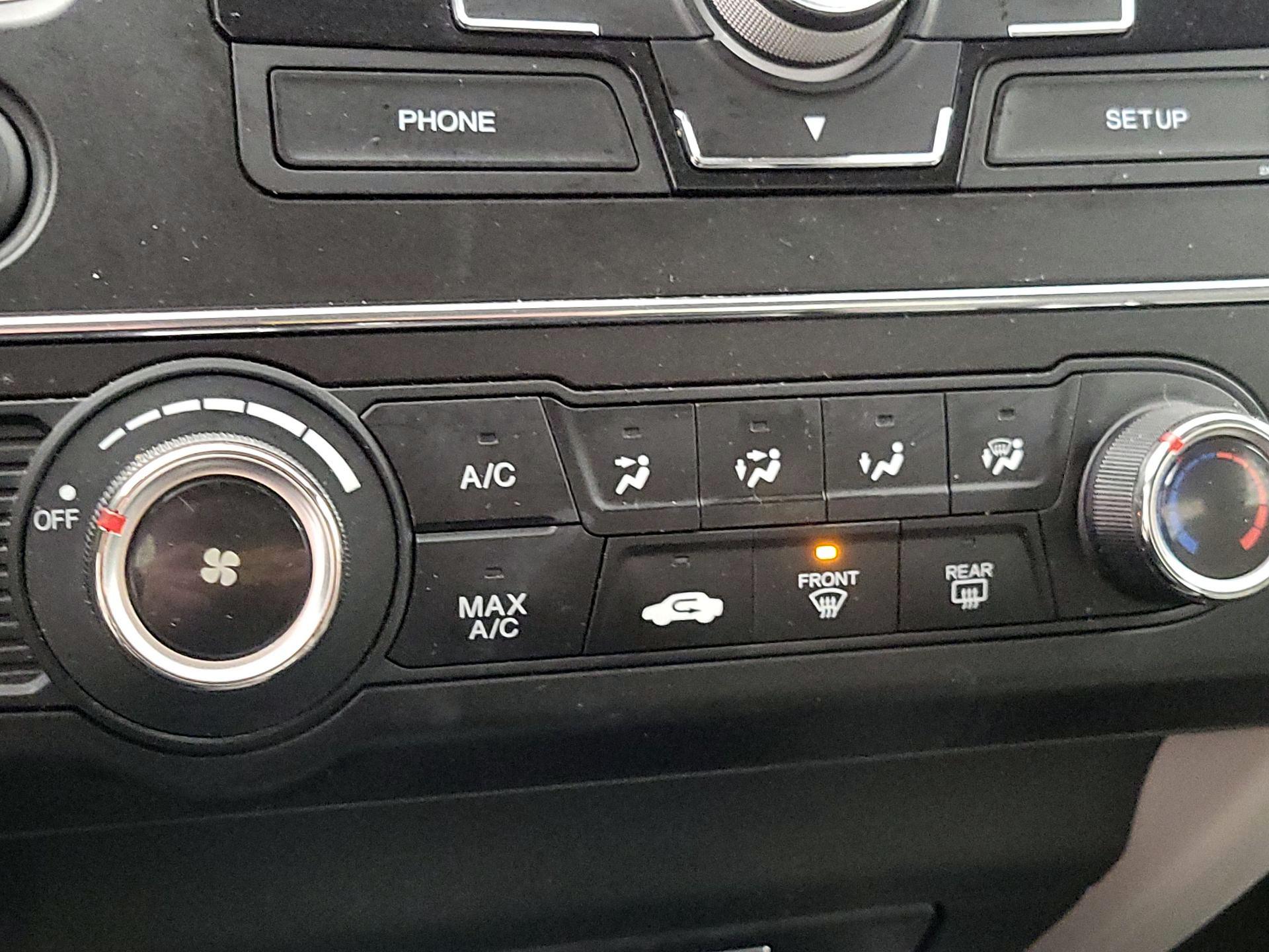 Thumbnail: 2015 Honda Civic - 16