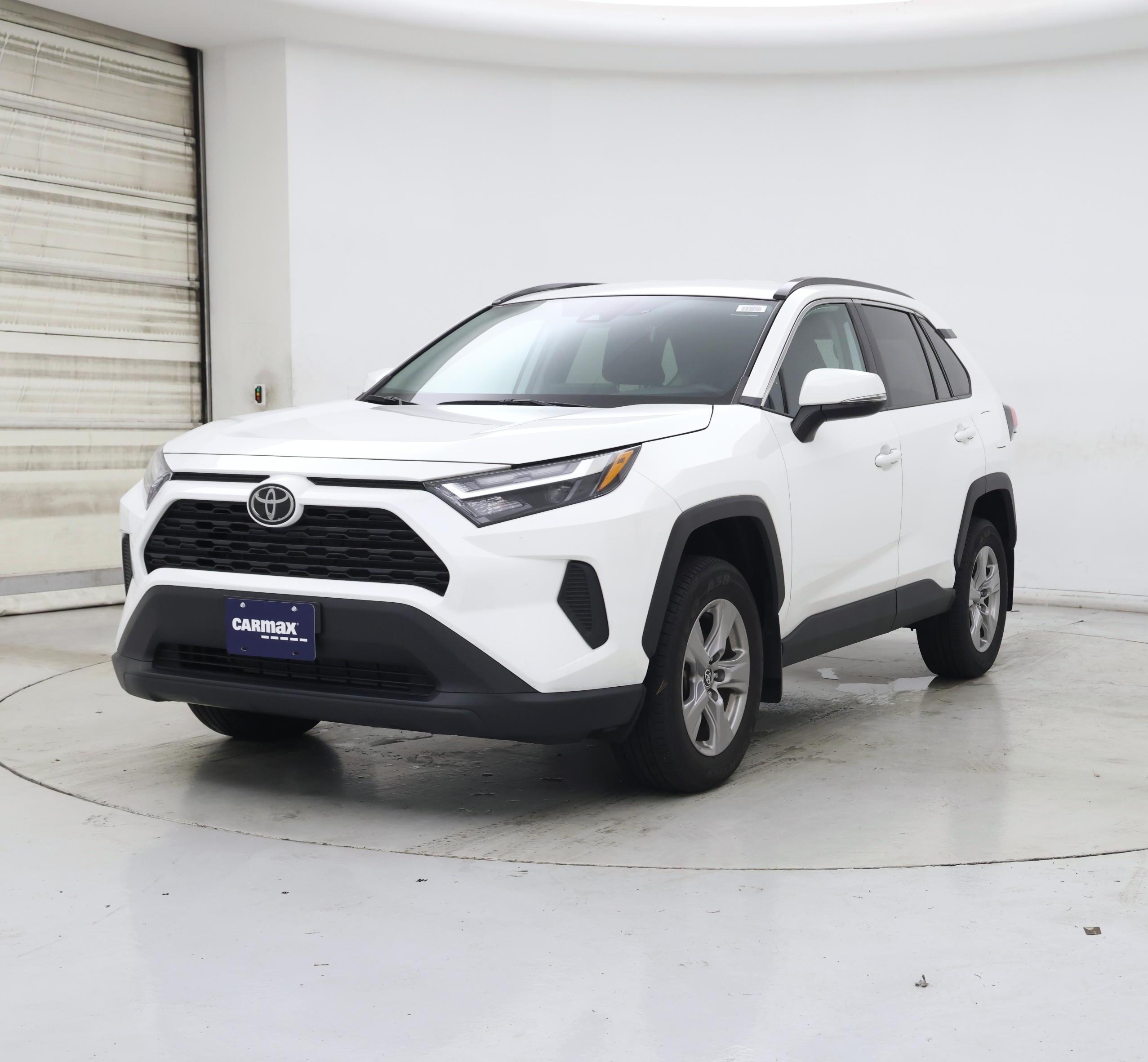 Thumbnail: 2022 Toyota RAV4 - 4