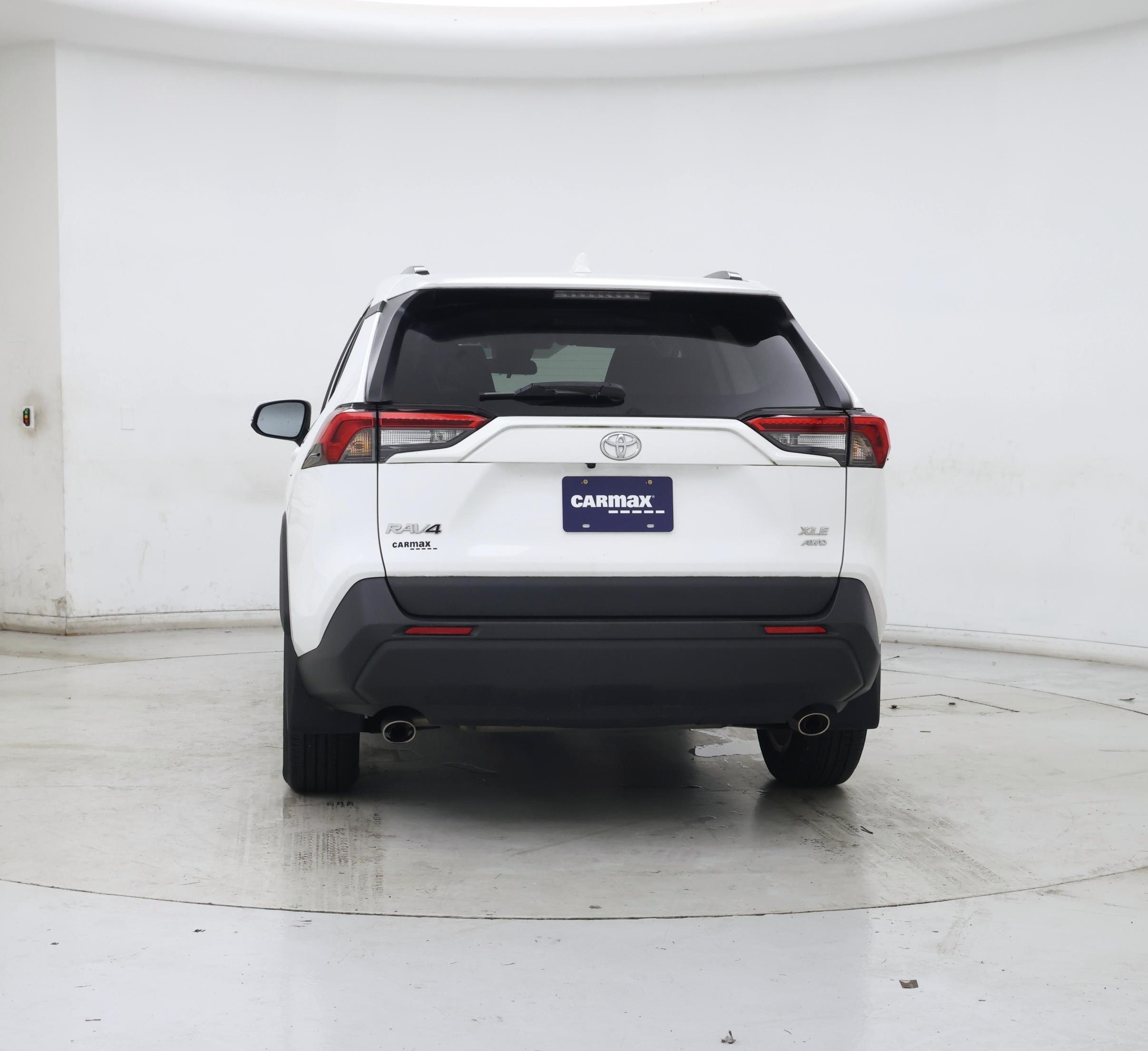 Thumbnail: 2022 Toyota RAV4 - 6