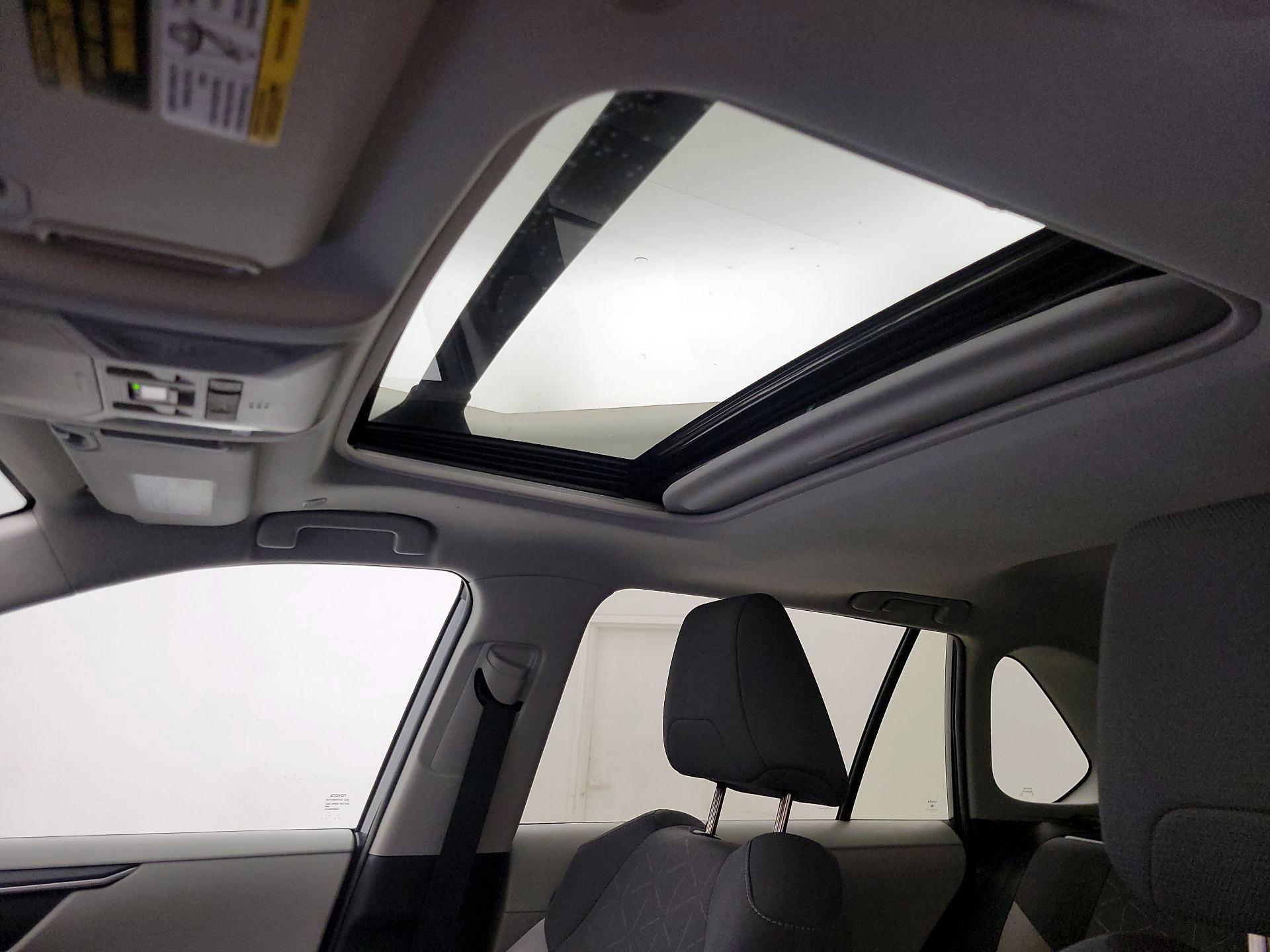 Thumbnail: 2024 Toyota RAV4 - 17