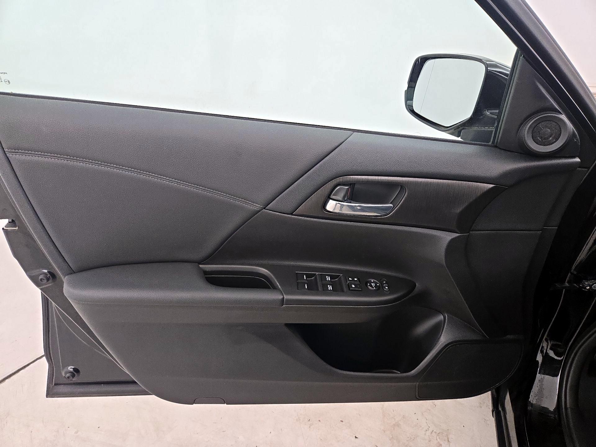 Thumbnail: 2014 Honda Accord - 12