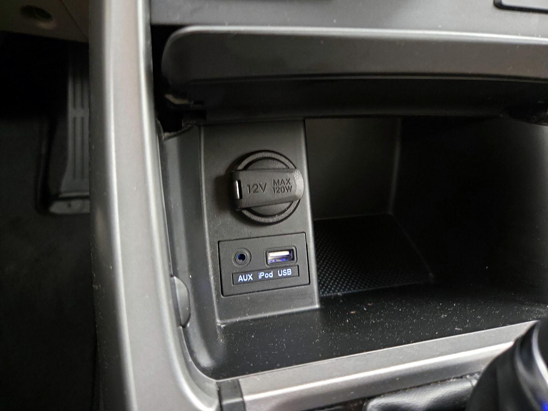 Thumbnail: 2016 Hyundai Elantra - 18