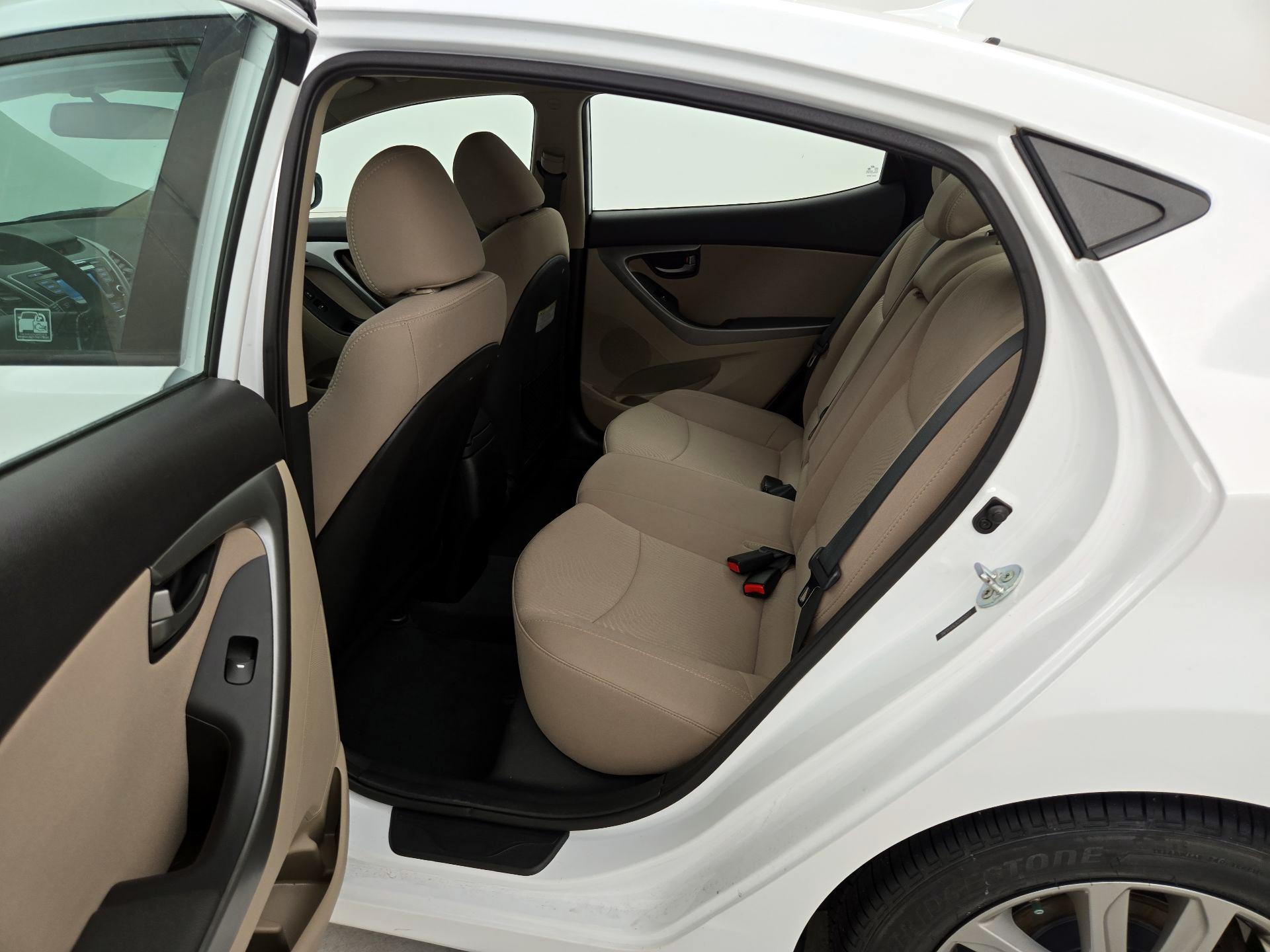 Thumbnail: 2016 Hyundai Elantra - 19