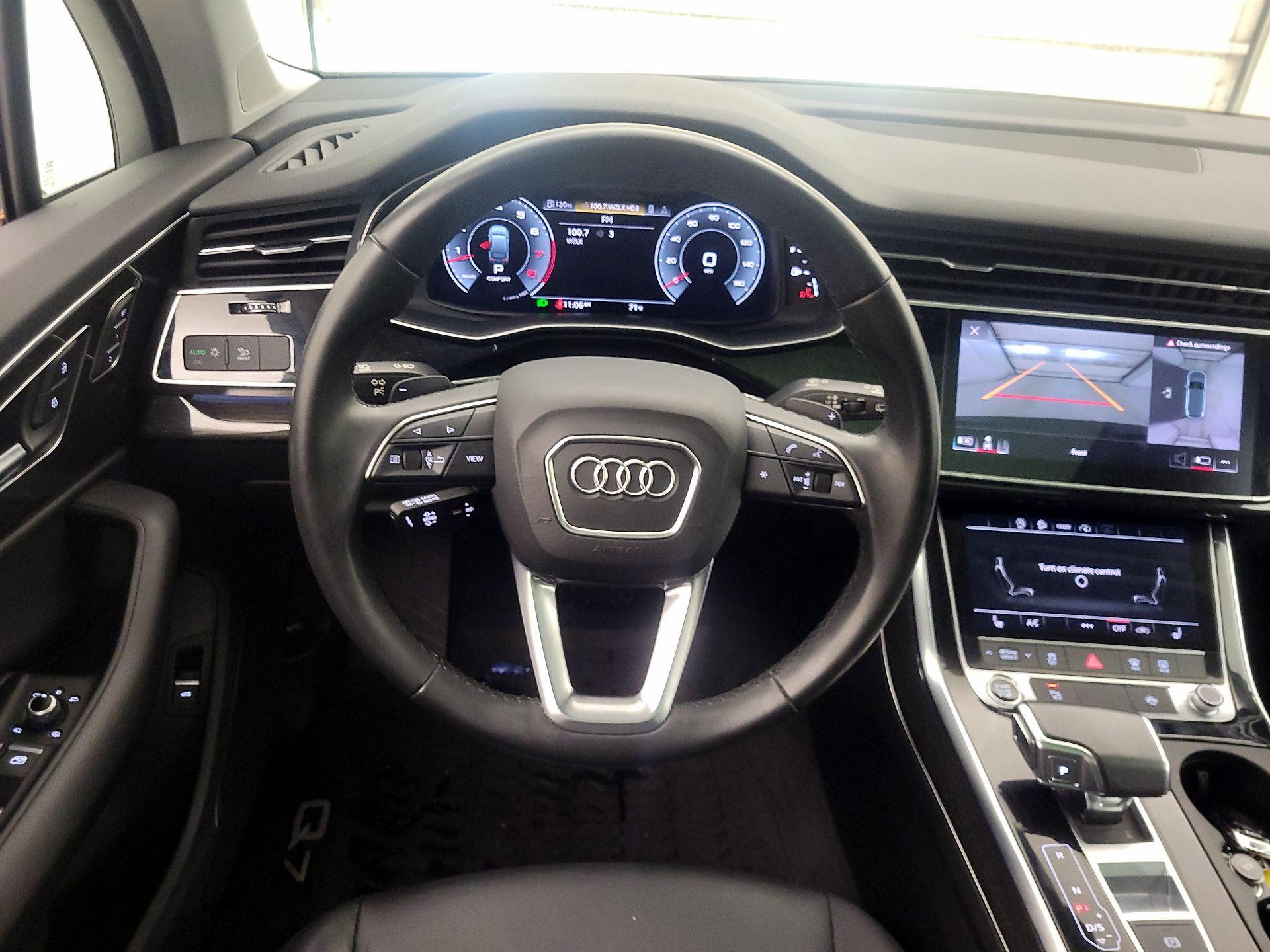 Thumbnail: 2022 Audi Q7 - 10