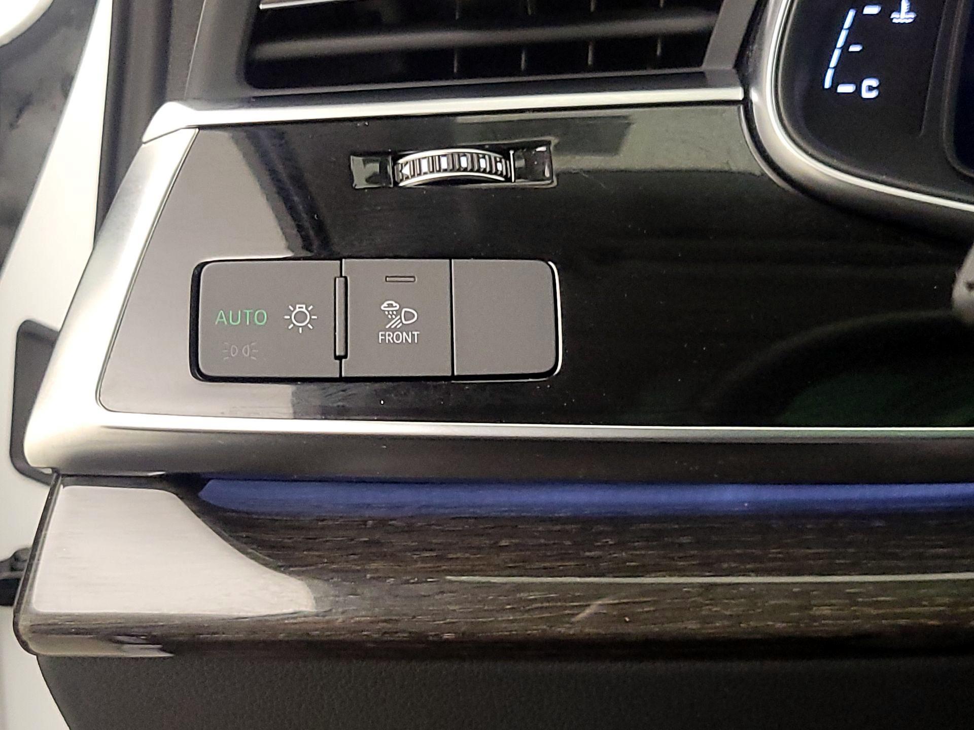 Thumbnail: 2022 Audi Q7 - 13