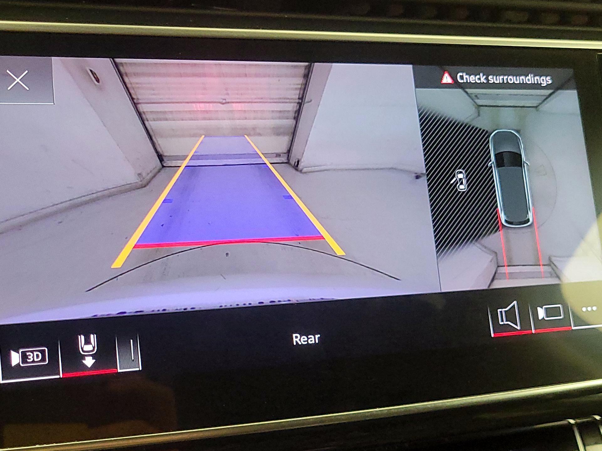 Thumbnail: 2022 Audi Q7 - 14