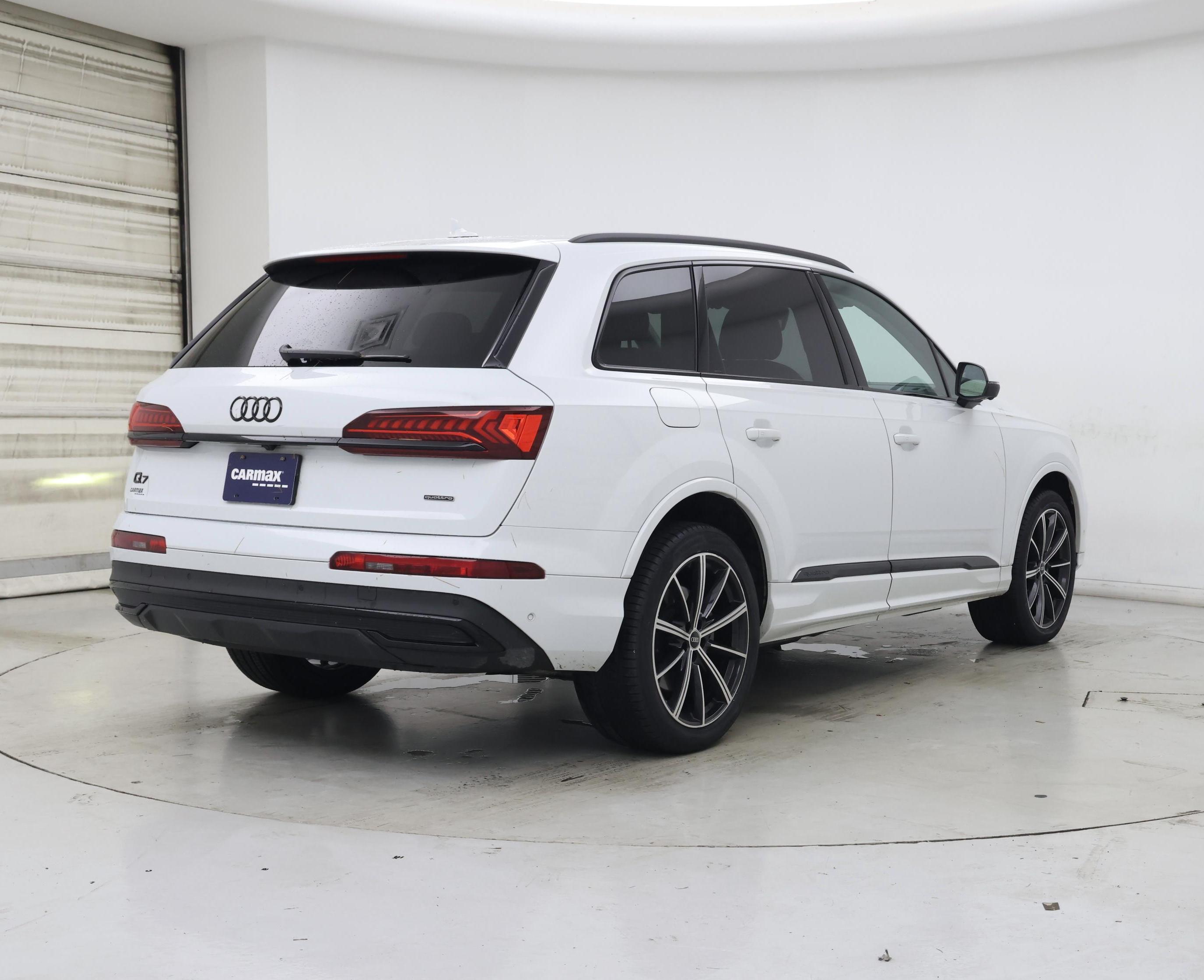 Thumbnail: 2022 Audi Q7 - 8