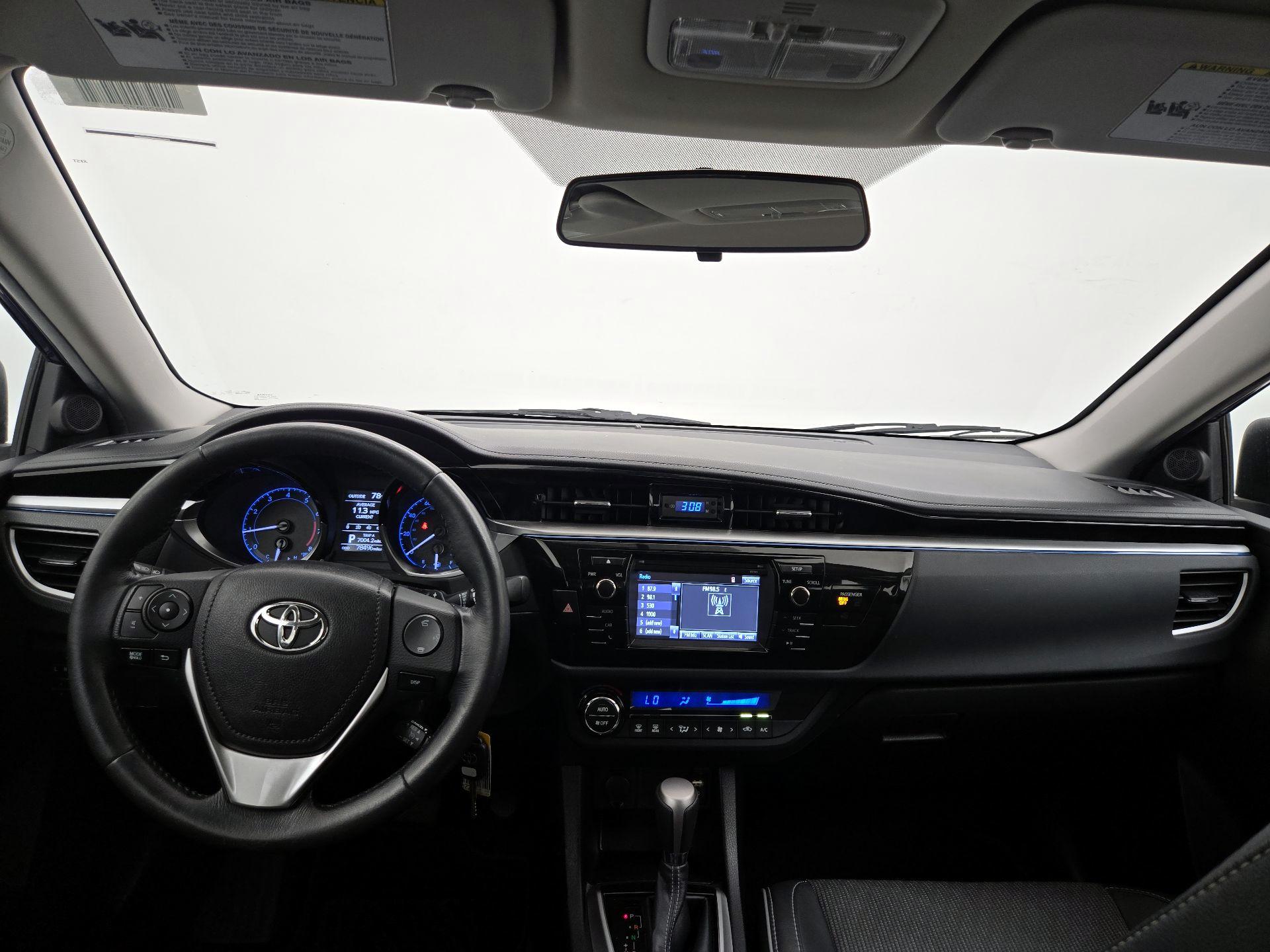 Thumbnail: 2015 Toyota Corolla - 9
