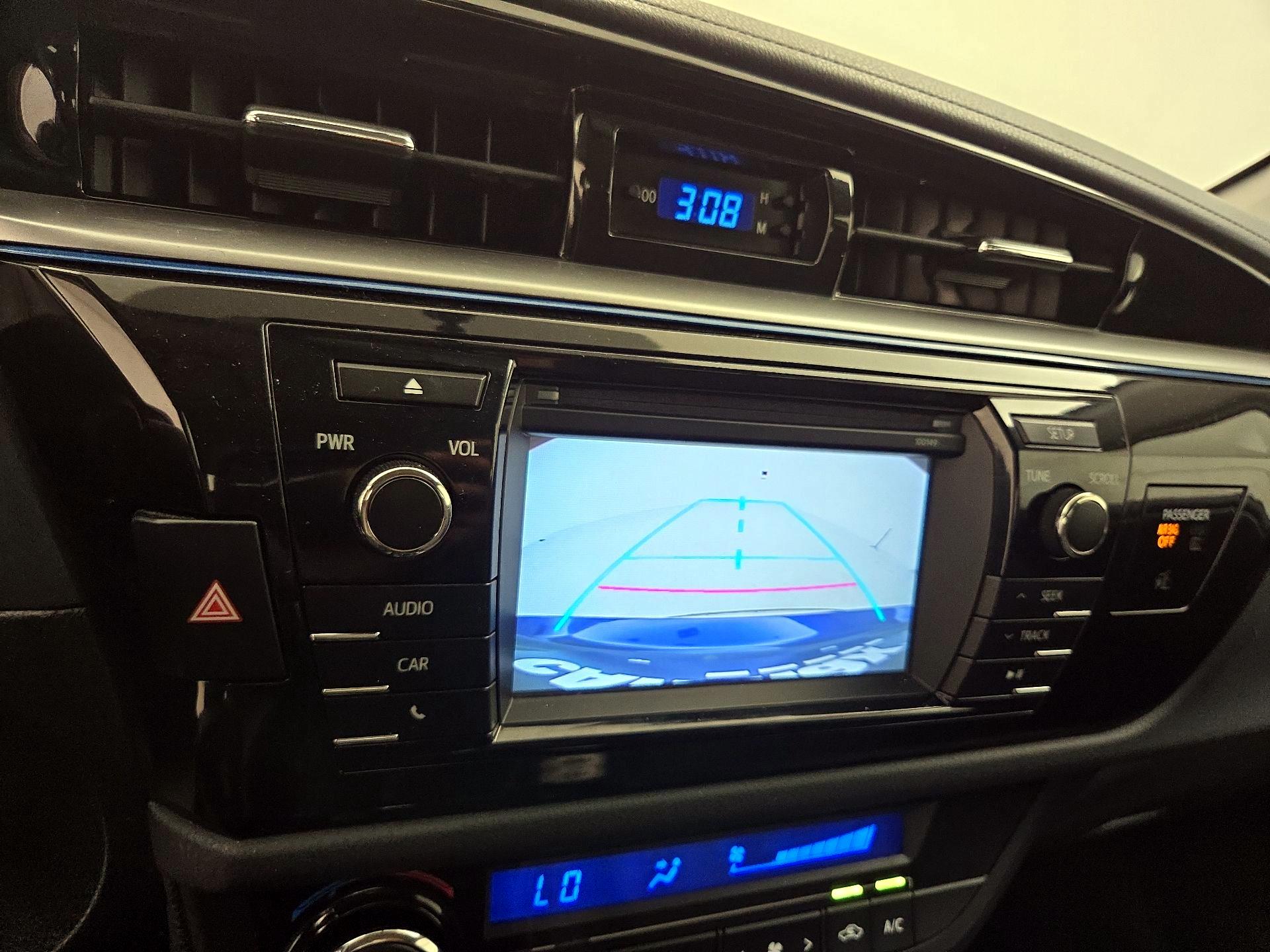 Thumbnail: 2015 Toyota Corolla - 14