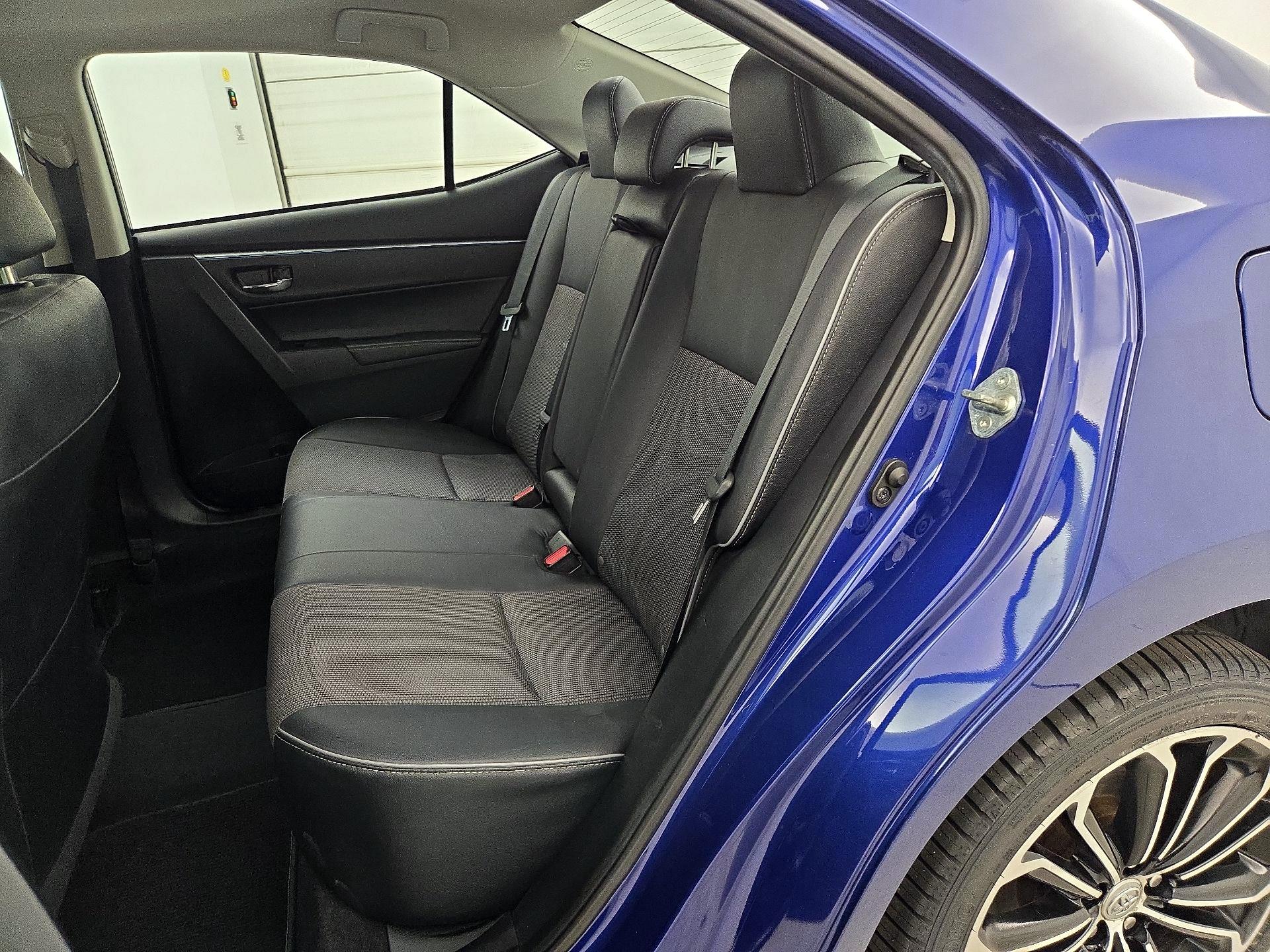 Thumbnail: 2015 Toyota Corolla - 19