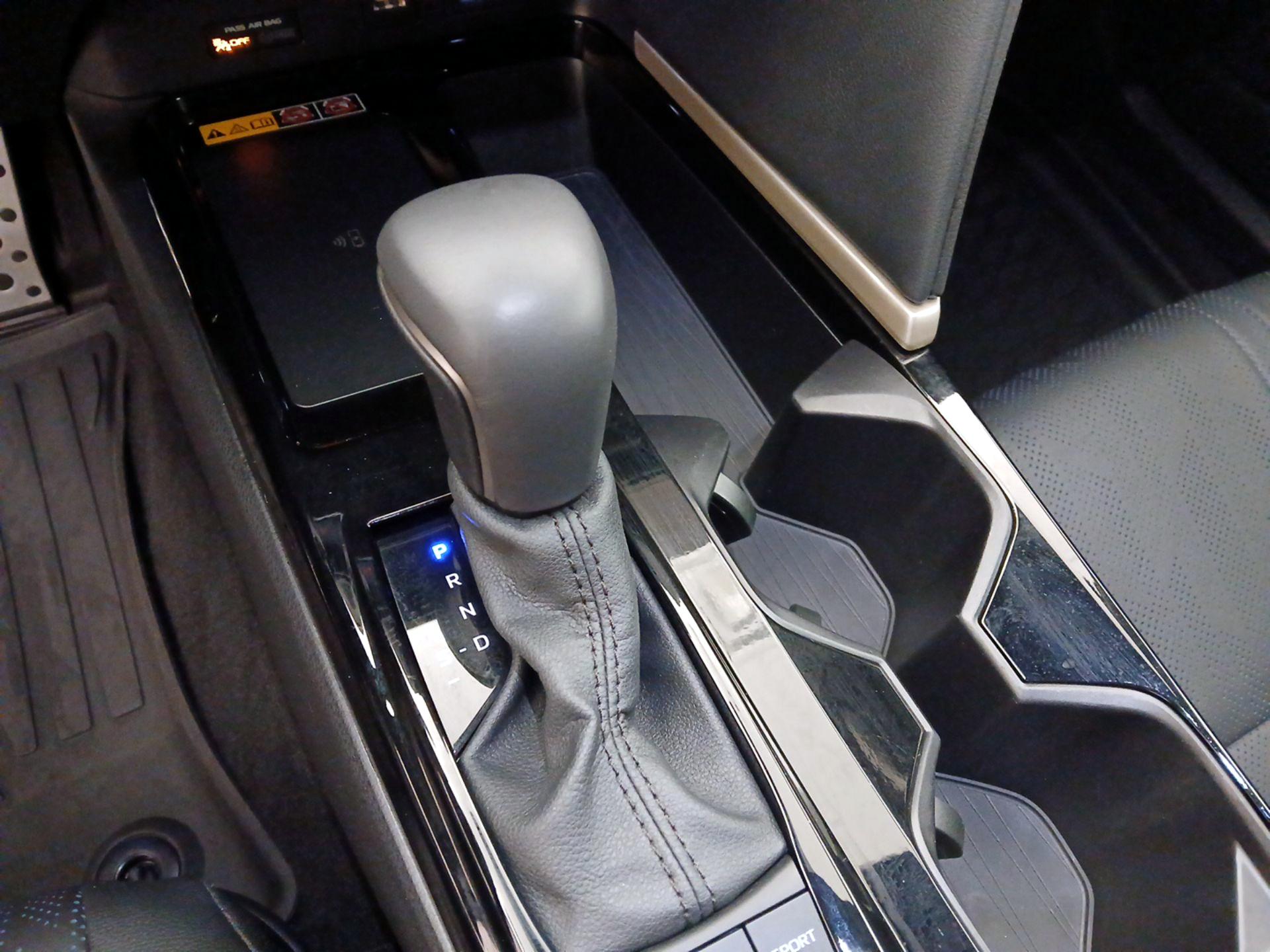 Thumbnail: 2025 Toyota Camry - 17