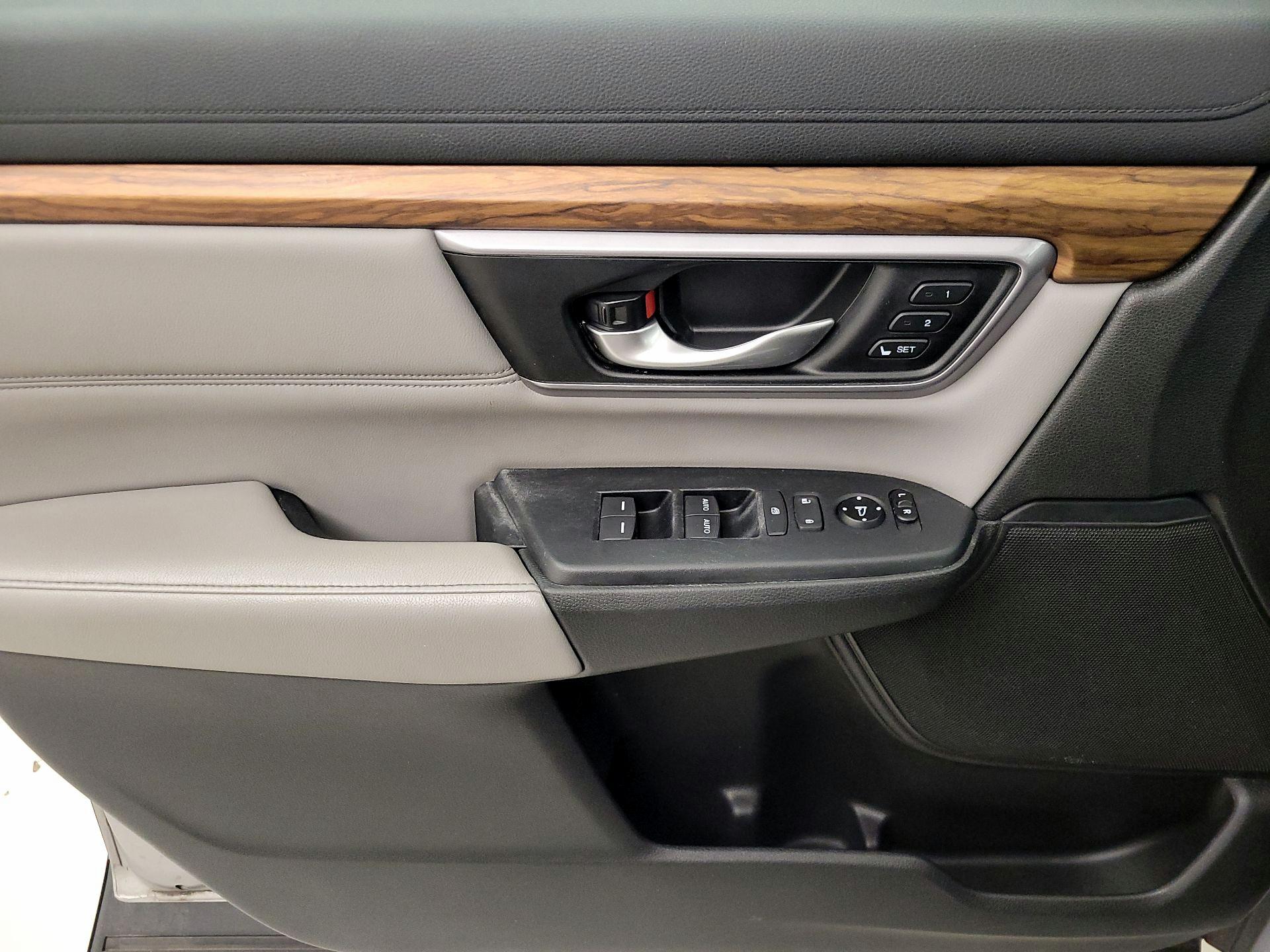 Thumbnail: 2017 Honda CR-V - 12