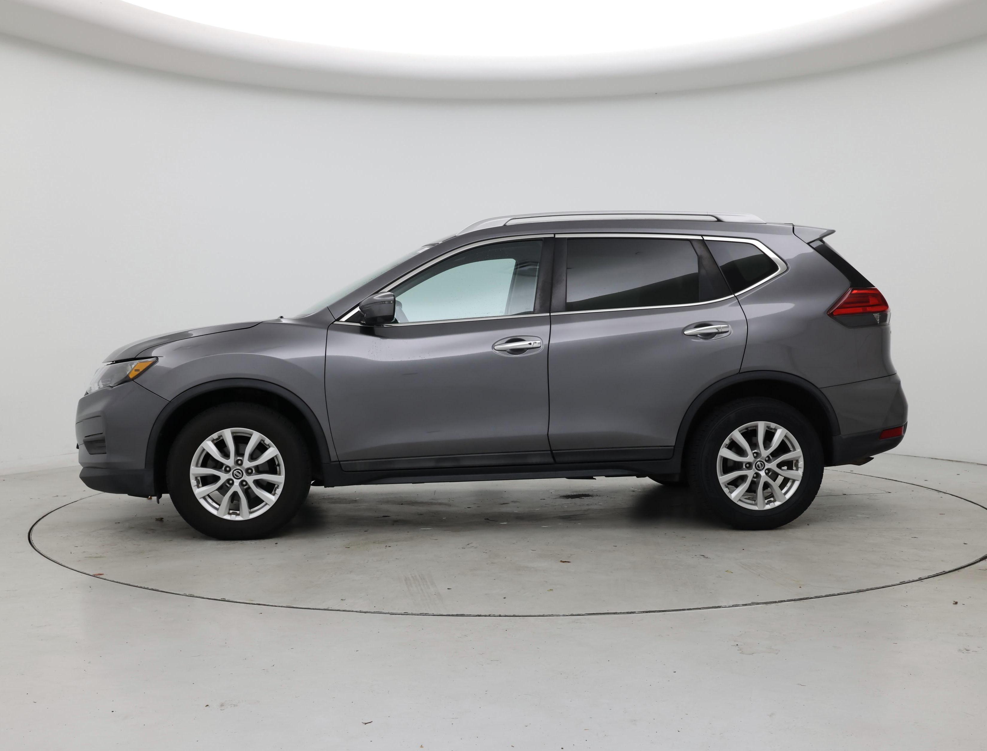 Thumbnail: 2017 Nissan Rogue - 3