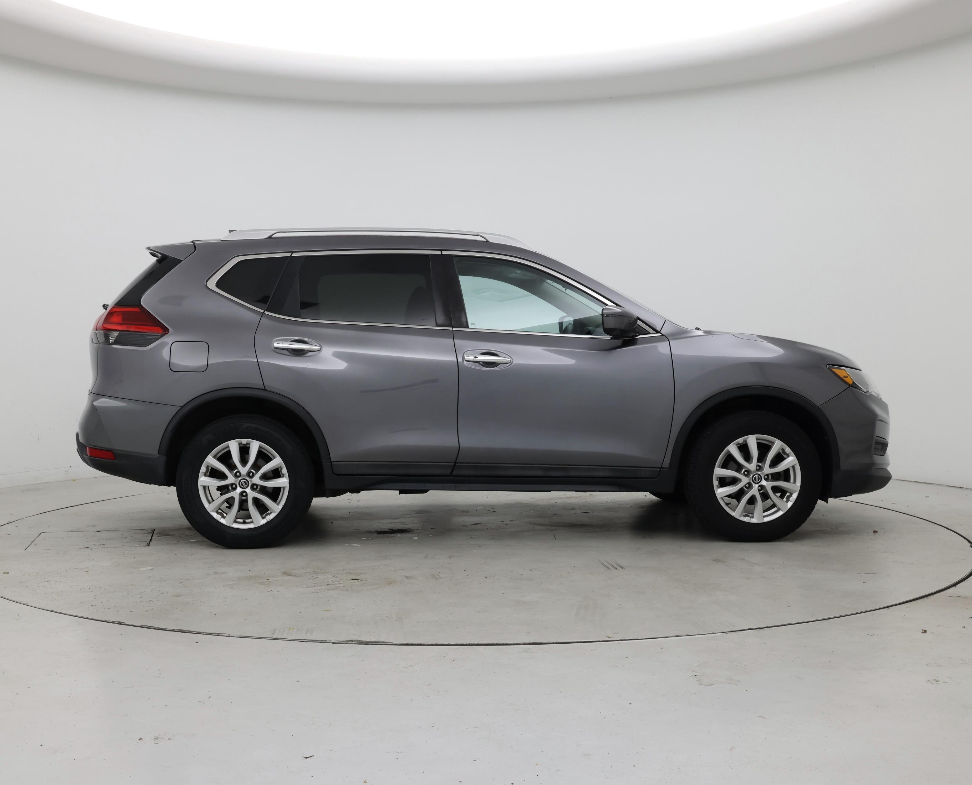 Thumbnail: 2017 Nissan Rogue - 7