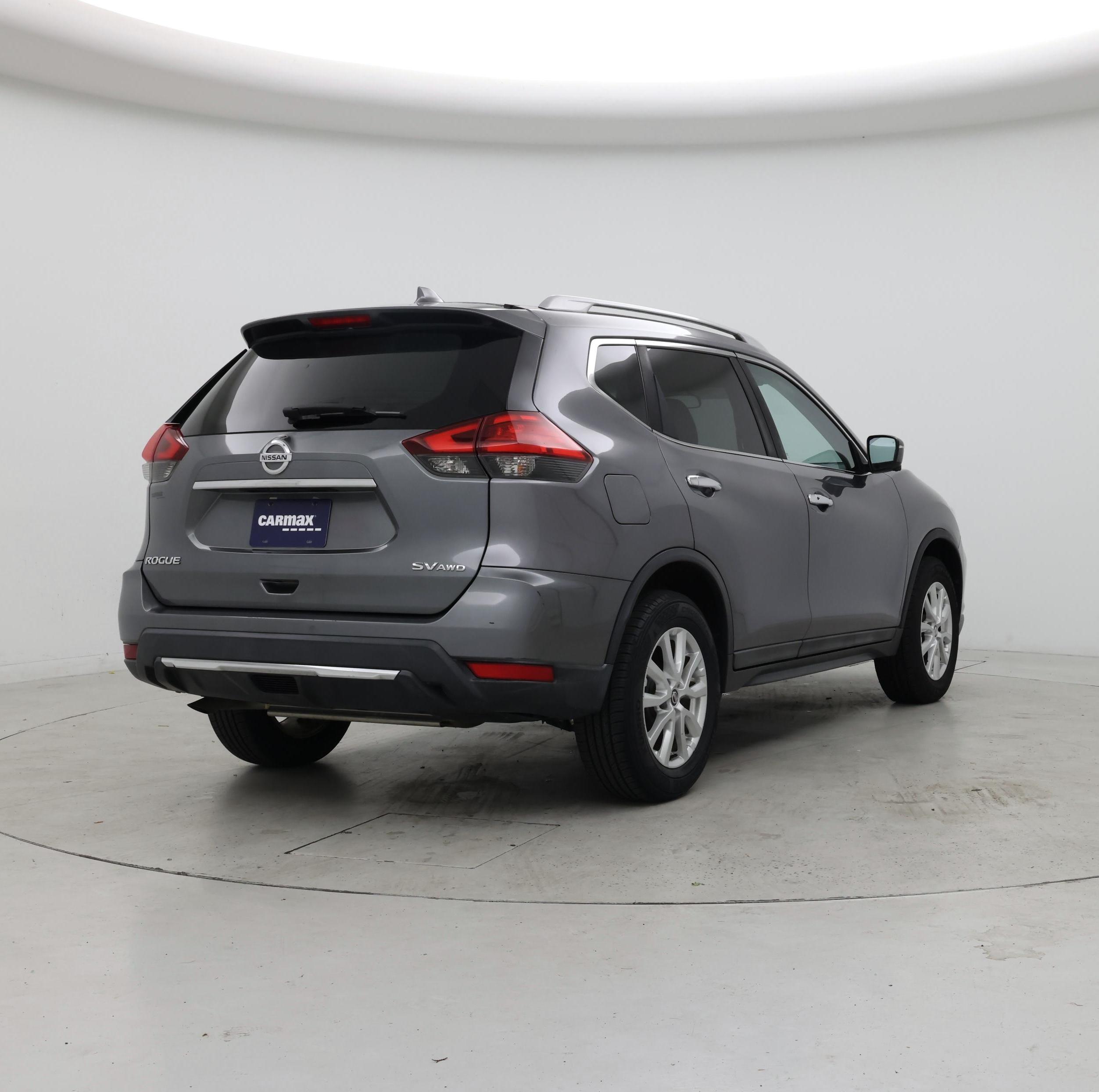 Thumbnail: 2017 Nissan Rogue - 8