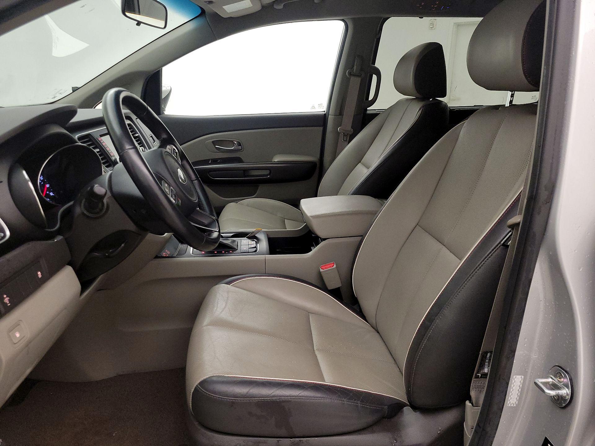 Thumbnail: 2017 Kia Sedona - 11