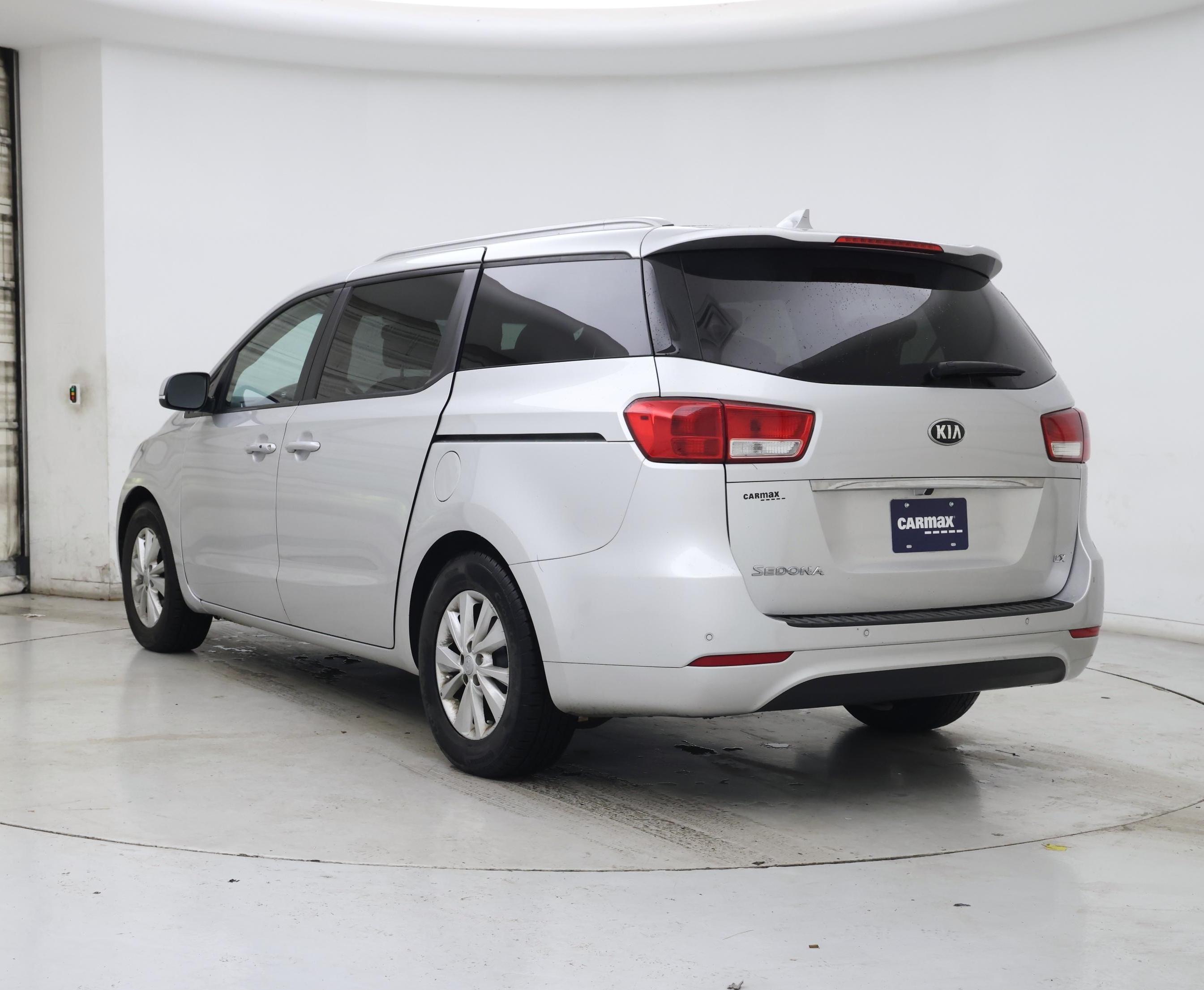 Thumbnail: 2017 Kia Sedona - 2