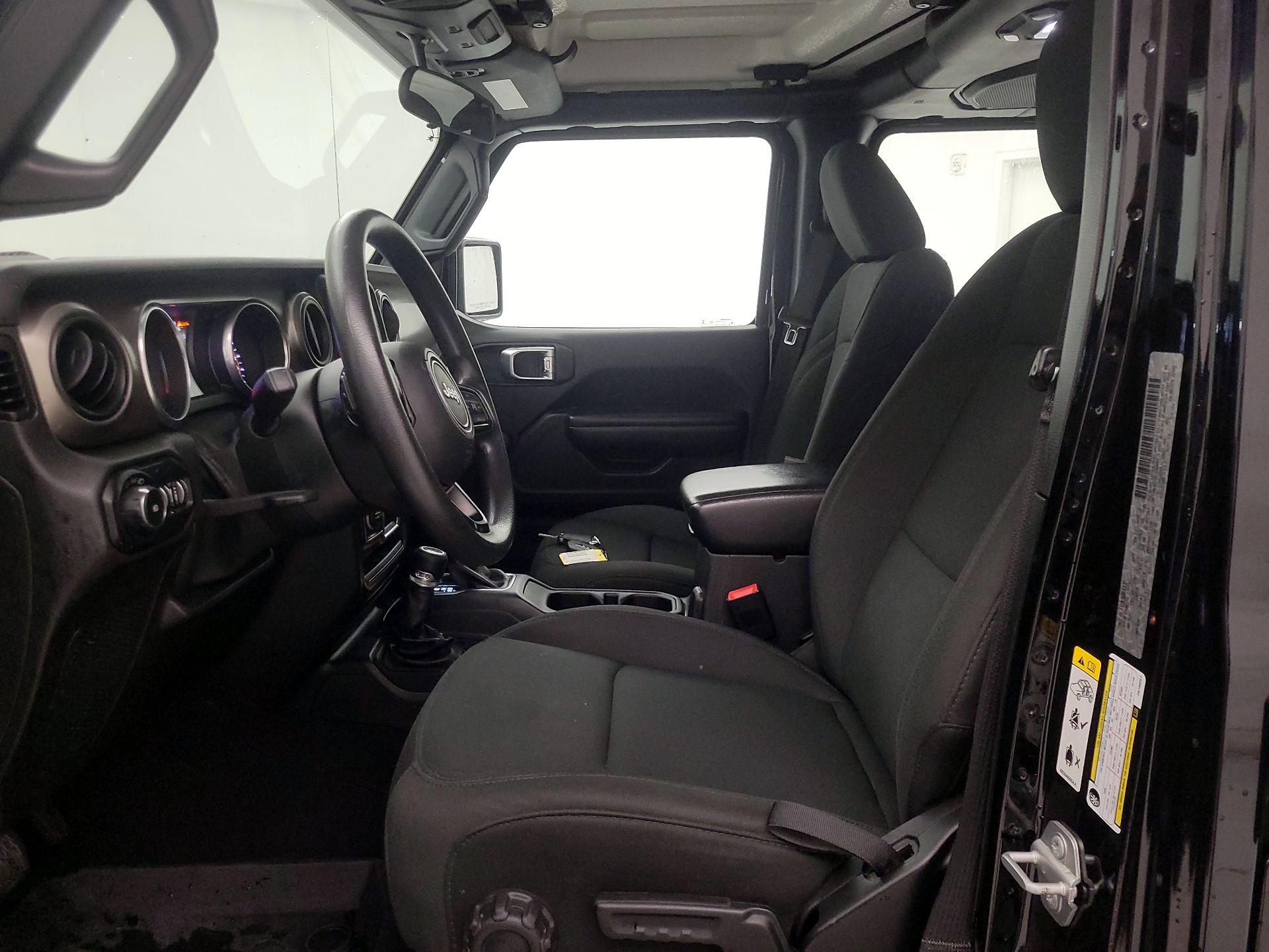 Thumbnail: 2018 Jeep Wrangler - 11